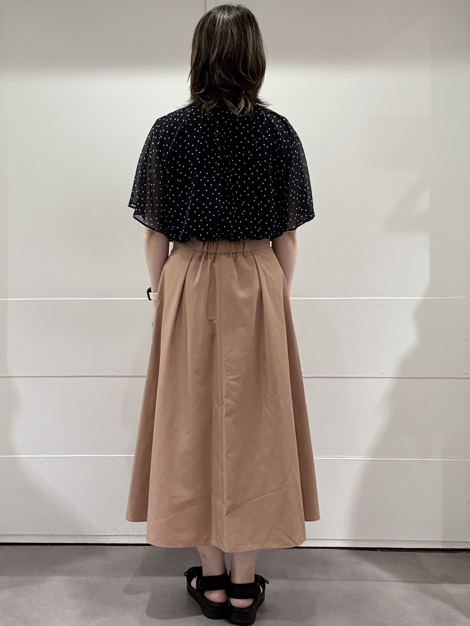 mamiさんの「Reflect｜【セットアップ／手洗い可】ドット柄シアーブラウス」を使ったコーディネート