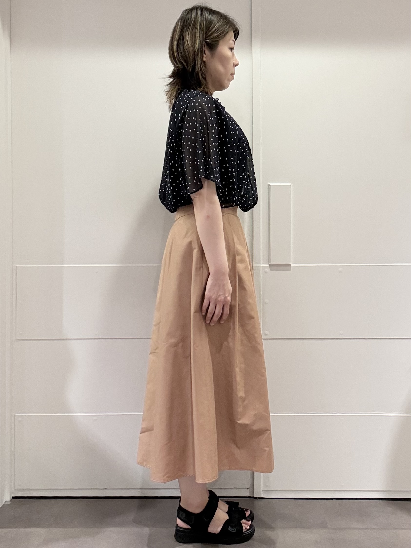 mamiさんの「Reflect｜【セットアップ／手洗い可】ドット柄シアーブラウス」を使ったコーディネート