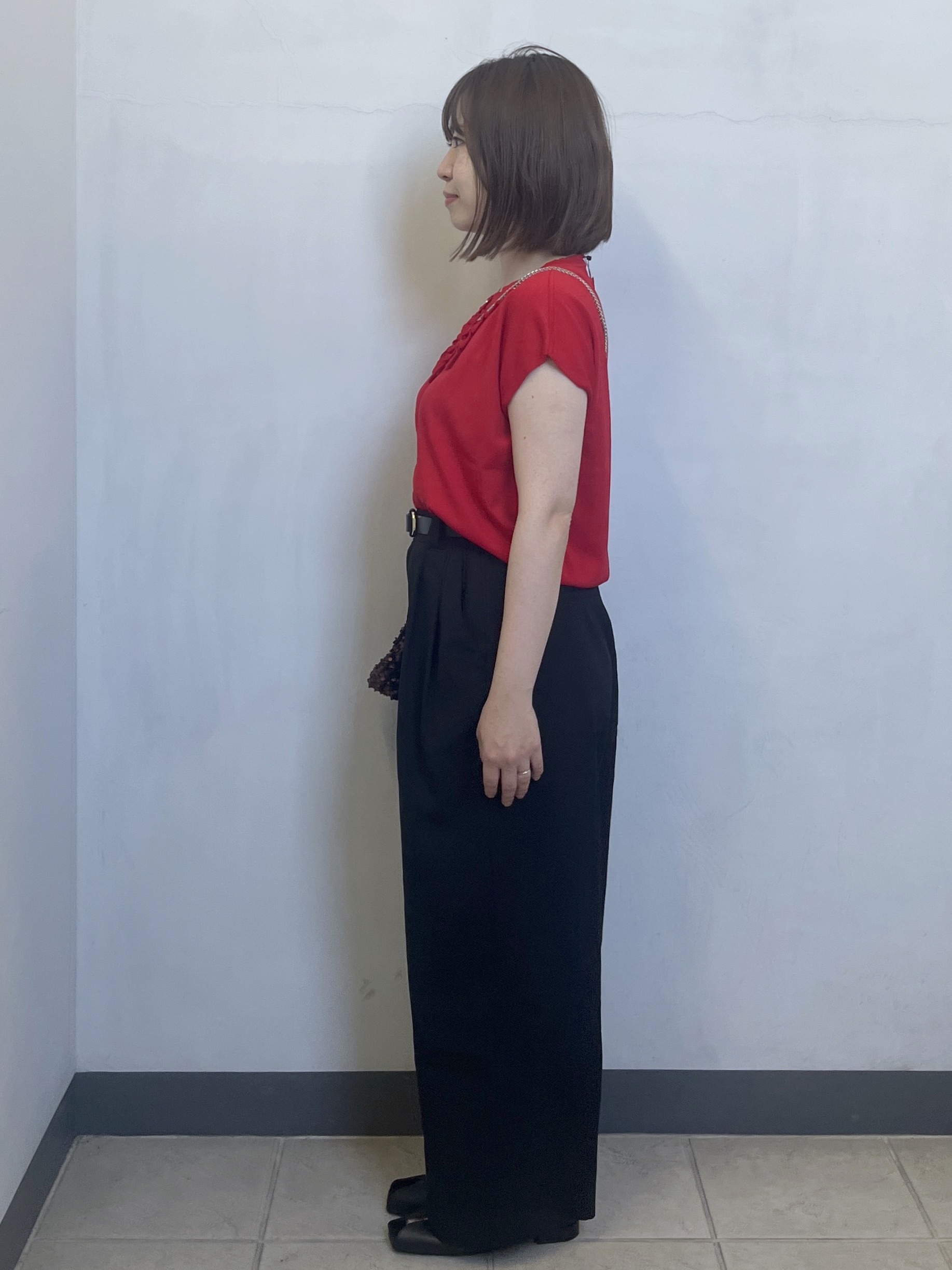 mikiさんの「OPAQUE.CLIP｜【接触冷感／UV】フリルフレンチスリーブニット《洗濯機OK》」を使ったコーディネート