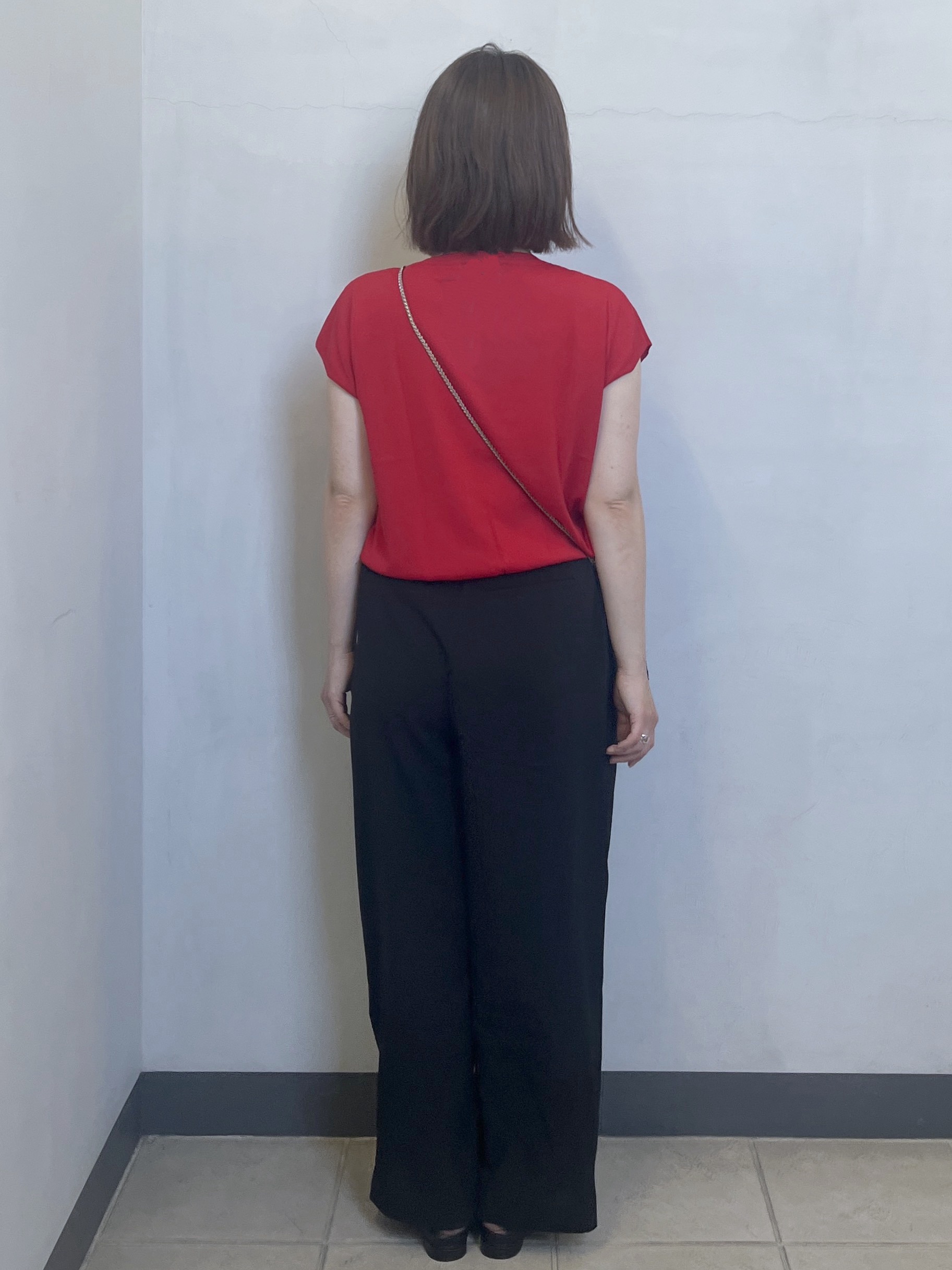 mikiさんの「OPAQUE.CLIP｜【接触冷感／UV】フリルフレンチスリーブニット《洗濯機OK》」を使ったコーディネート
