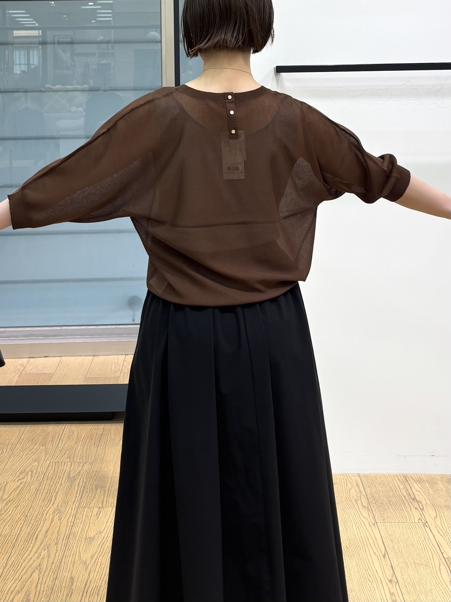 asamiさんの「INDIVI｜【体型カバー／洗える】シアードルマンニット」を使ったコーディネート