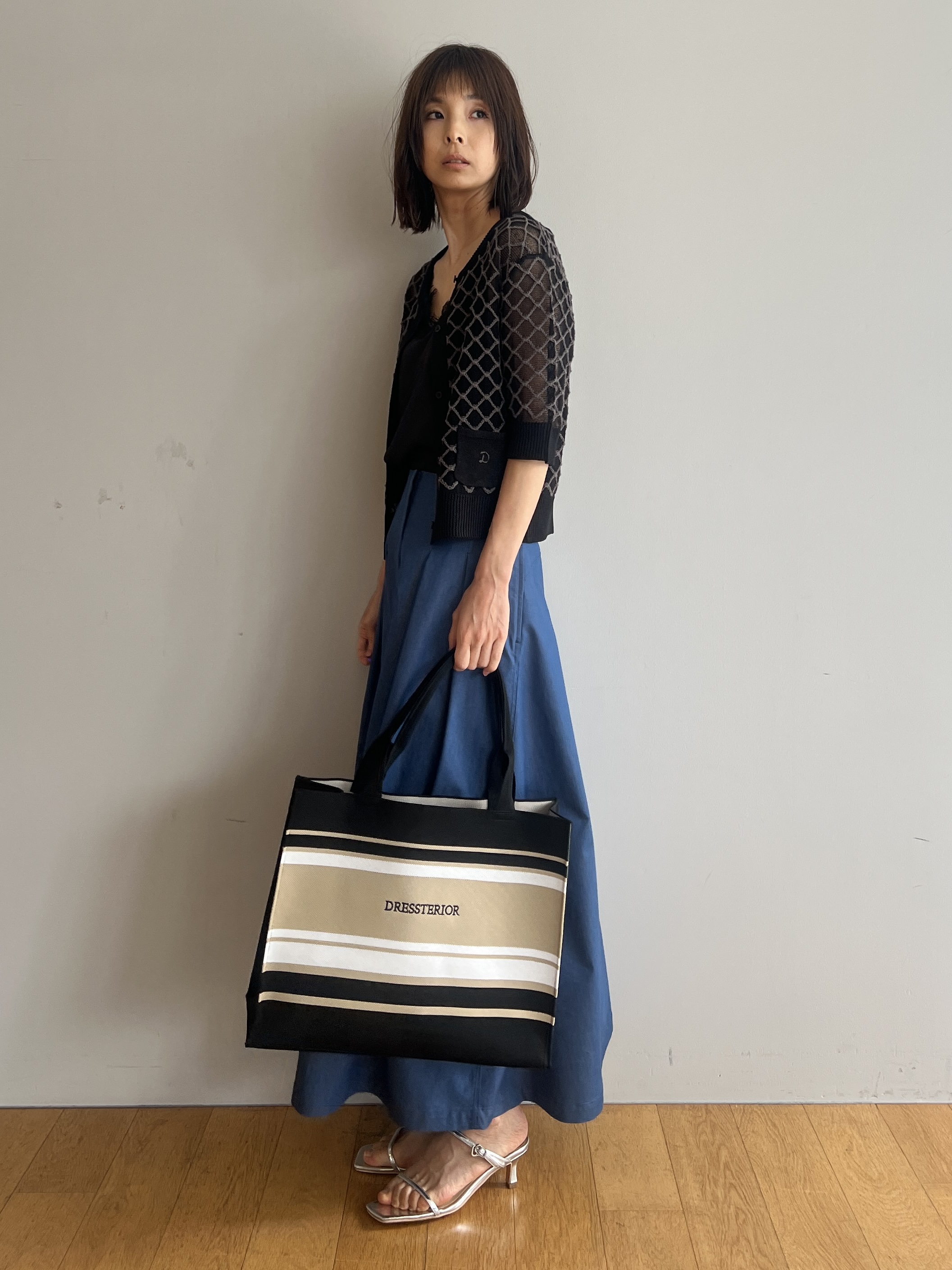 misaさんの「DRESSTERIOR｜【接触冷感/吸水速乾】クールタッチ デニムライク タックスカート」を使ったコーディネート