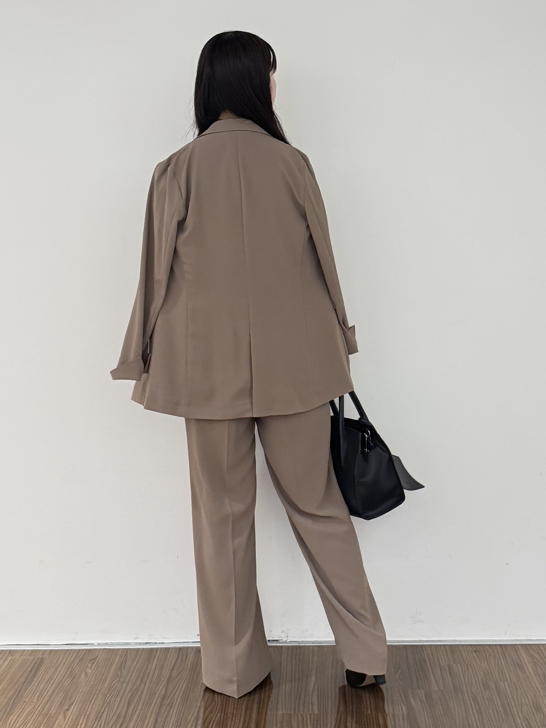 いくみさんの「INDIVI｜【接触冷感/UVケア/着る日傘】ダブルジャケット」を使ったコーディネート
