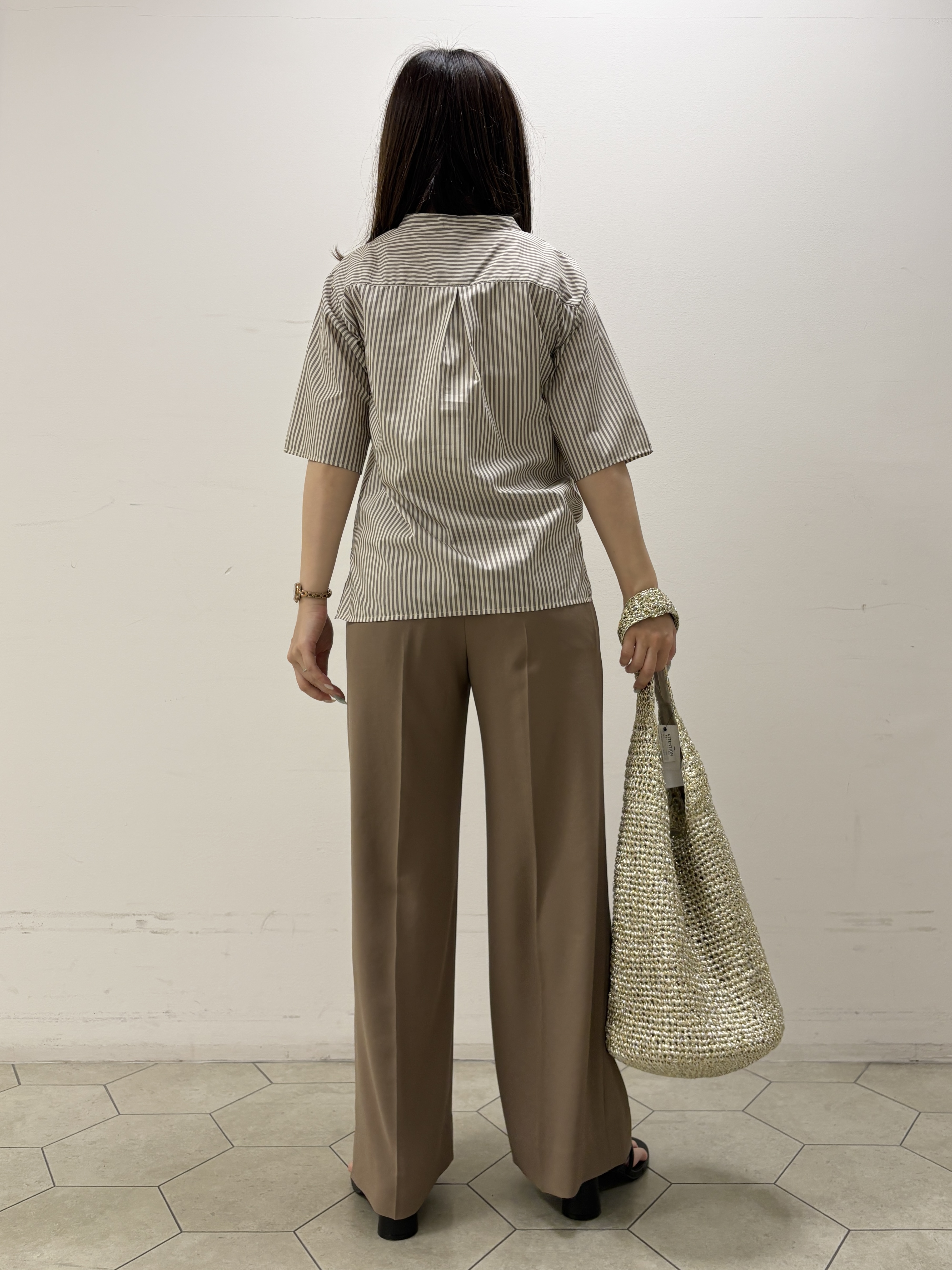kahoさんの「INDIVI｜【接触冷感/UVケア/着る日傘】ワイドストレートパンツ」を使ったコーディネート