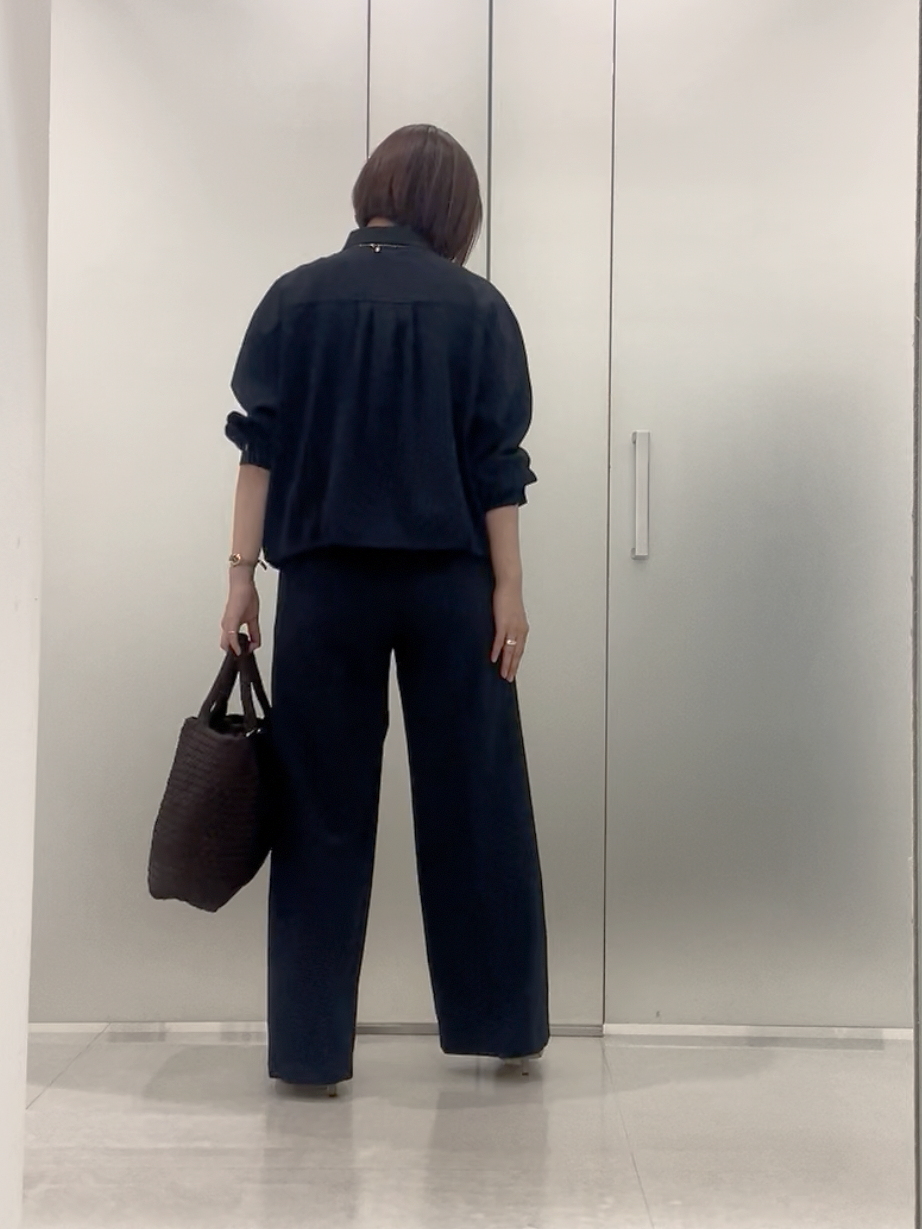 まどかさんの「UNTITLED｜【セットアップ可/UVカット/接触冷感】エアリークールドロストシャツ」を使ったコーディネート