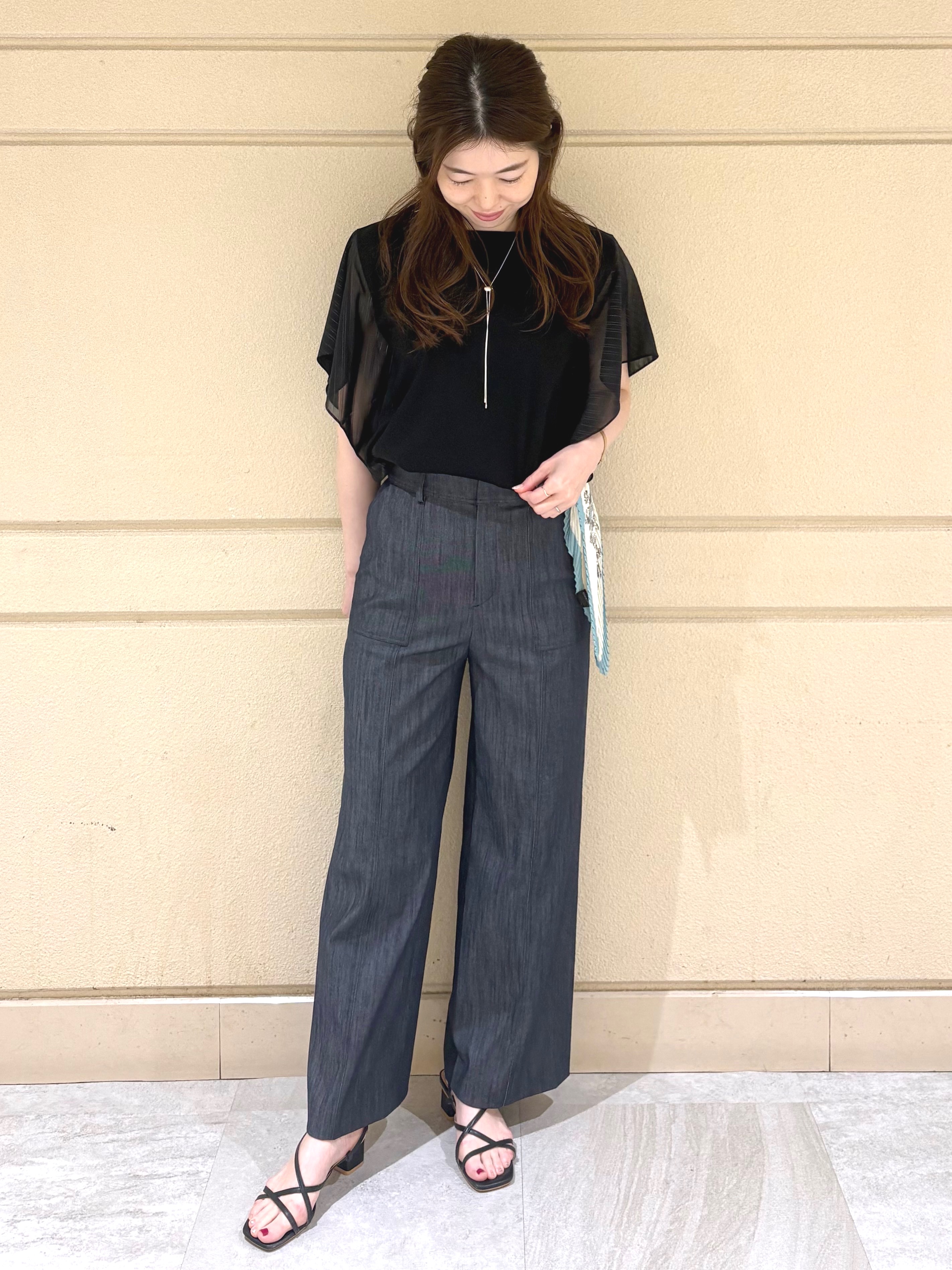 sakiさんの「COUP DE CHANCE｜【手洗い可／日本製】フレンチシアーカットソー」を使ったコーディネート