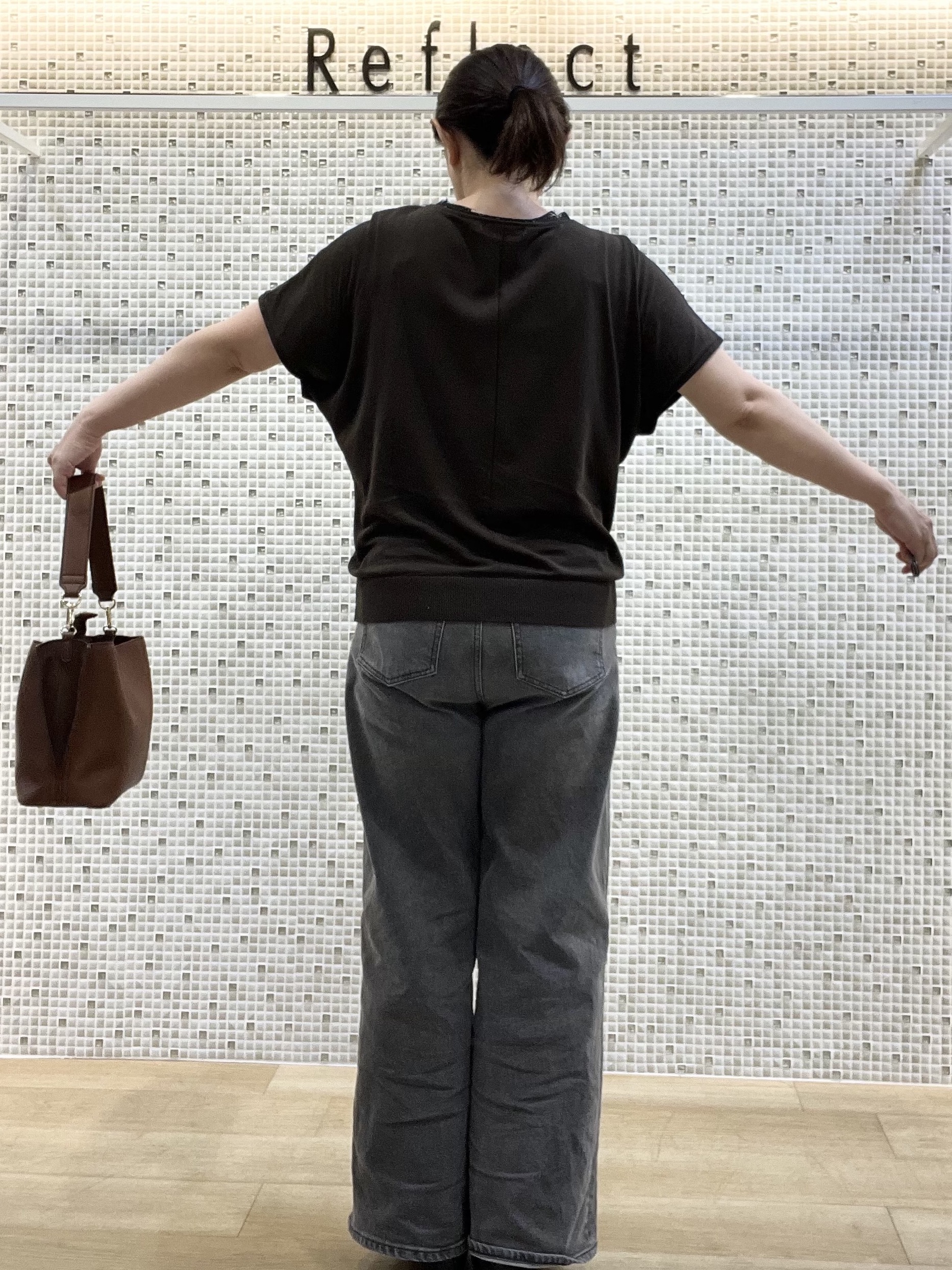 KAOさんの「Reflect｜【二の腕カバー／手洗い可】ネックレース フレンチスリーブニット」を使ったコーディネート