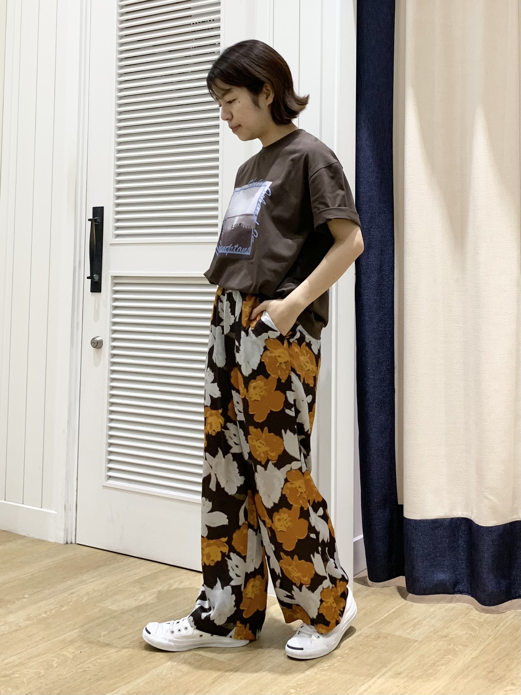 IMARIさんの「Dessin｜グラフィックデザイン Tシャツ」を使ったコーディネート