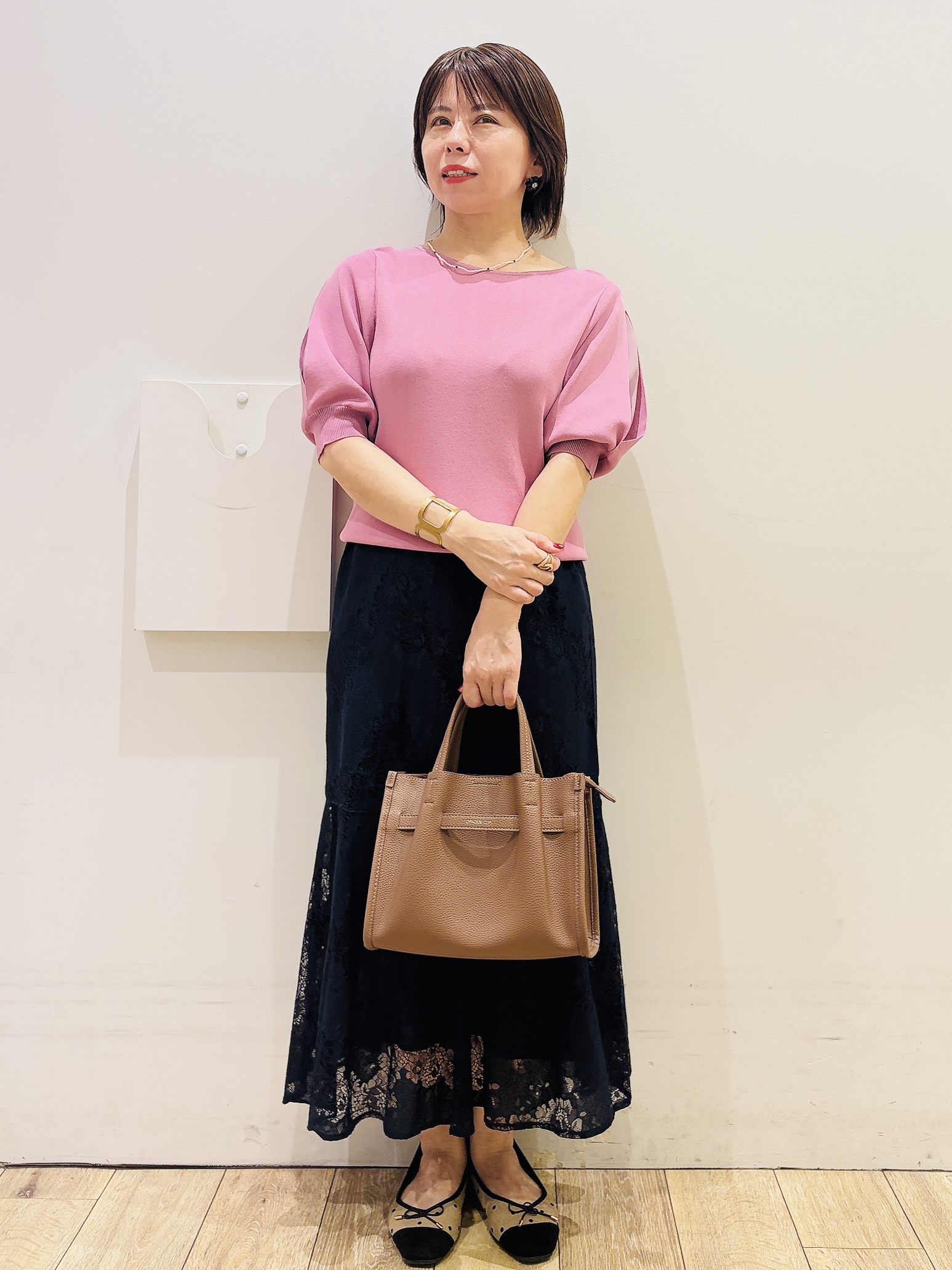 YUKOさんの「index｜【接触冷感】クールタッチラップスリーブニット《UVケア／洗濯機OK／XS～3L／9col》」を使ったコーディネート