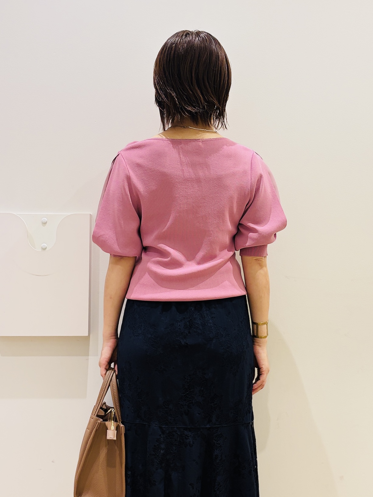 YUKOさんの「index｜【接触冷感】クールタッチラップスリーブニット《UVケア／洗濯機OK／XS～3L／9col》」を使ったコーディネート
