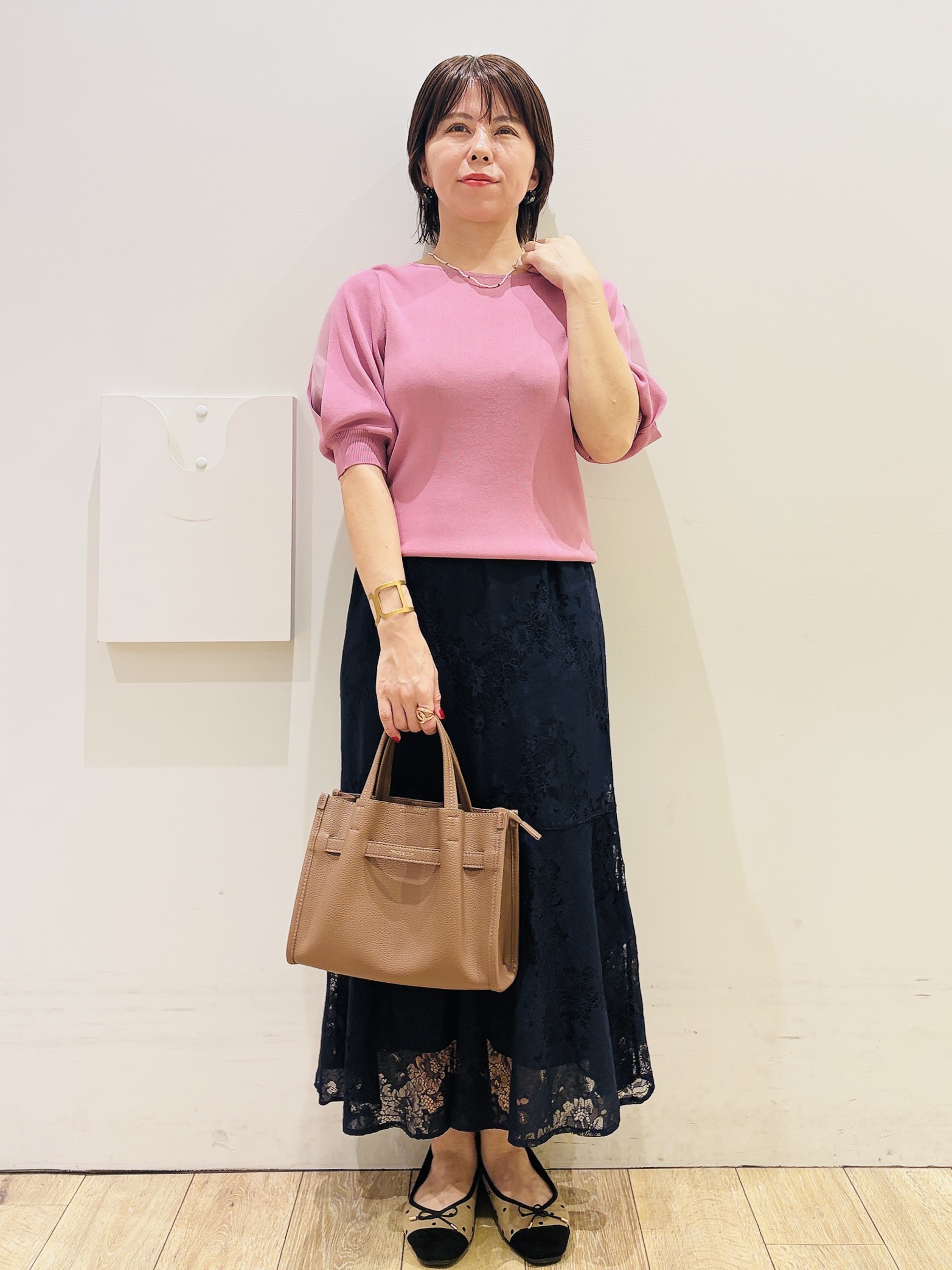 YUKOさんの「index｜【接触冷感】クールタッチラップスリーブニット《UVケア／洗濯機OK／XS～3L／9col》」を使ったコーディネート