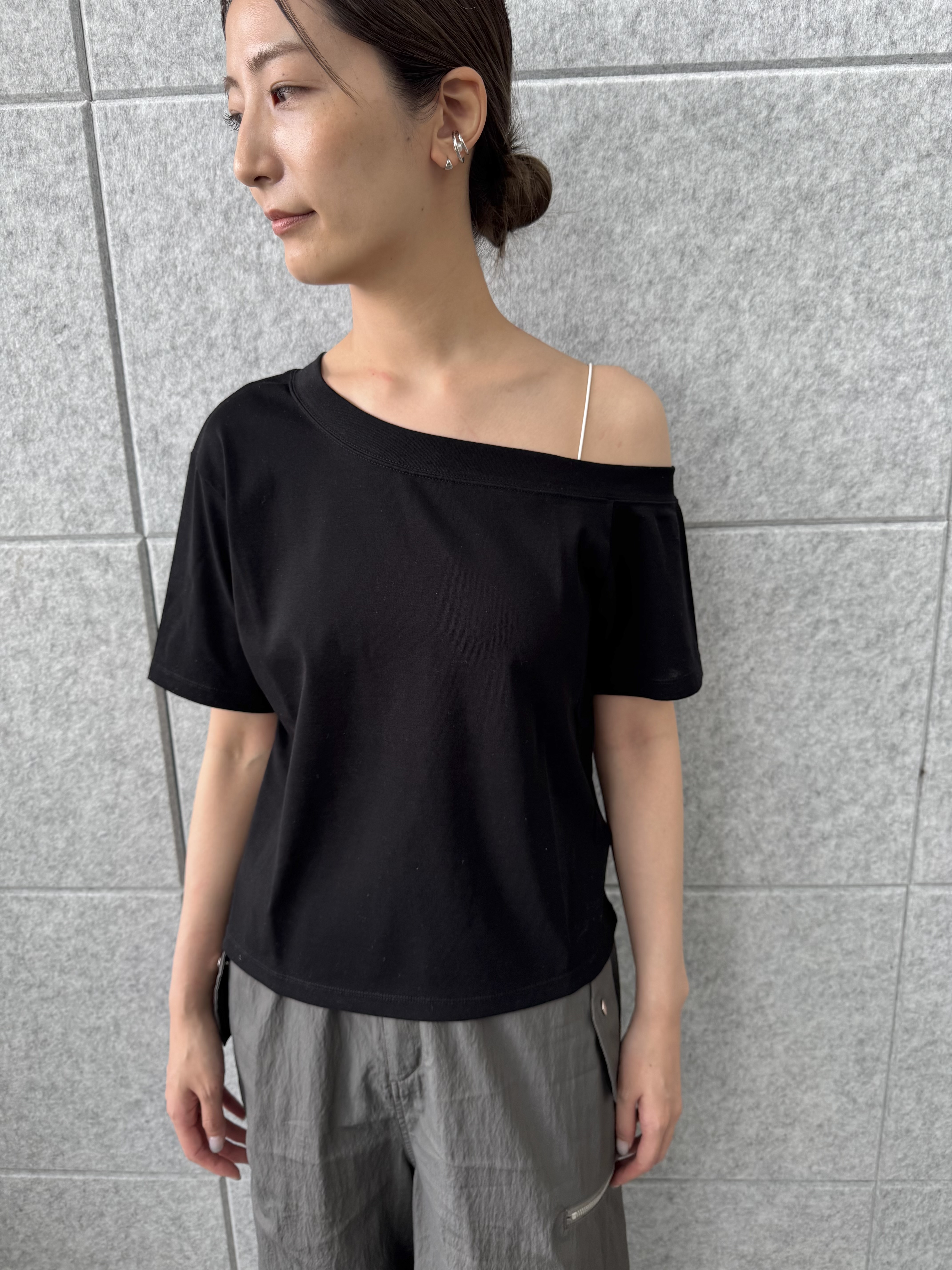 uchi__yamaさんの「CODE A｜PROTAGONISTA｜asymmetry tee」を使ったコーディネート