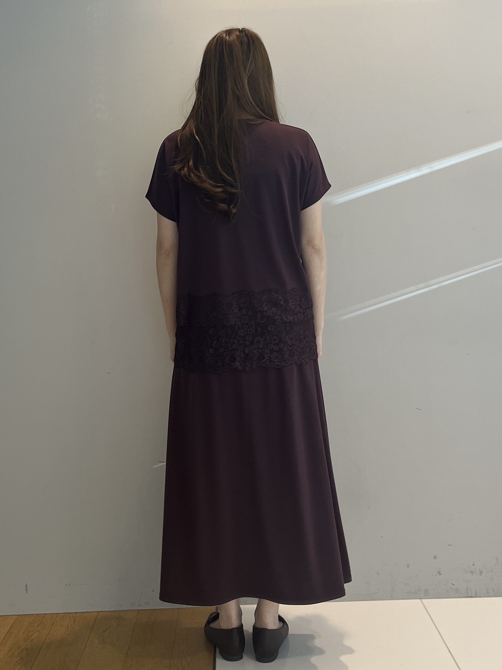 sayaさんの「grove｜【持続冷感/SET UP可】ひんやりポンチシリーズ／裾レースドルマンカットソー」を使ったコーディネート