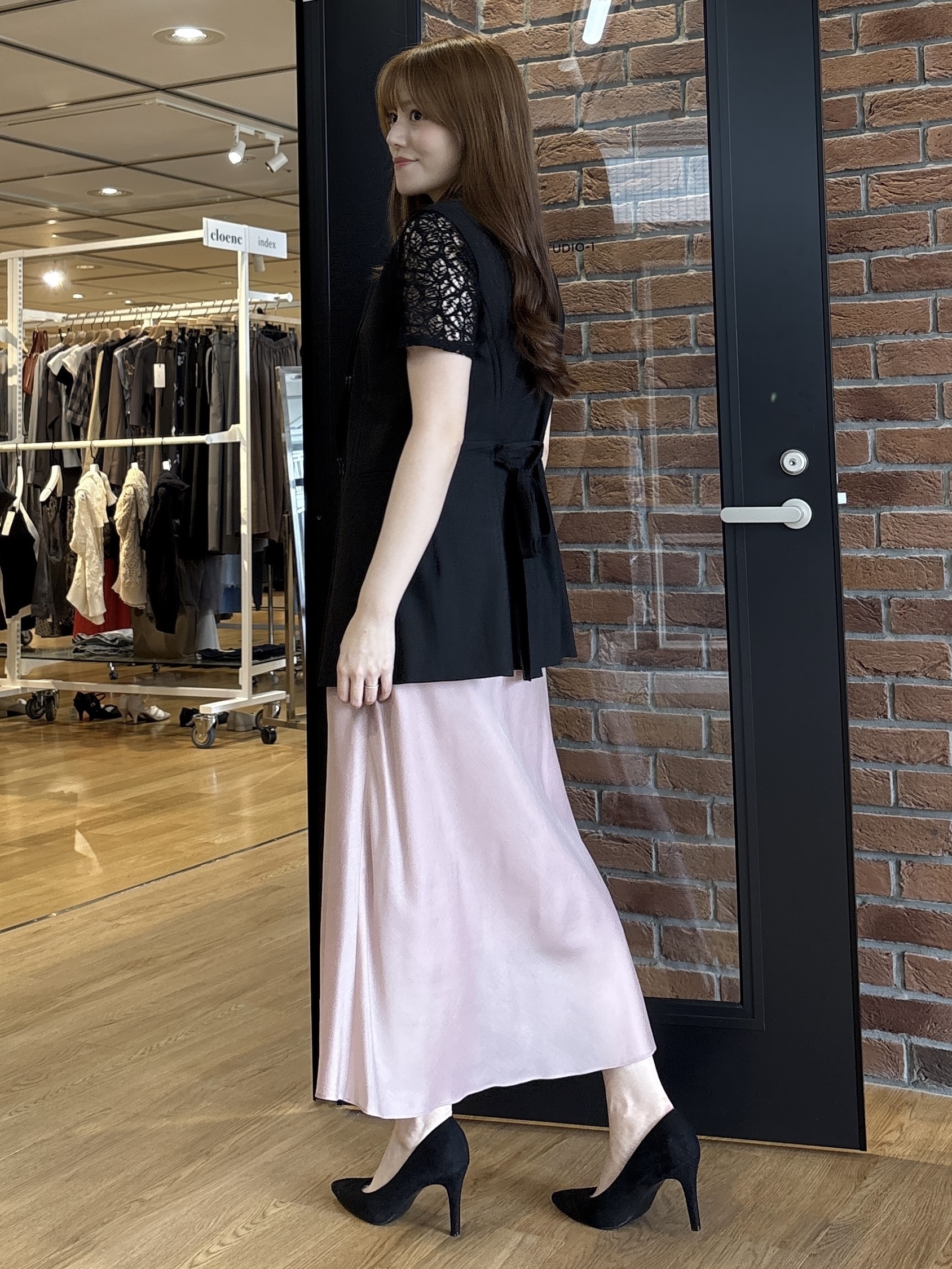 sayaさんの「COUP DE CHANCE｜【手洗い可／日本製】テーラードジレ」を使ったコーディネート