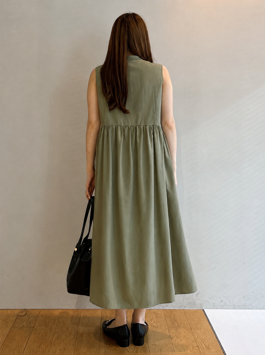 sayaさんの「grove｜【低身長さんも選べる着丈・洗濯機◎】テントラインワンピース」を使ったコーディネート