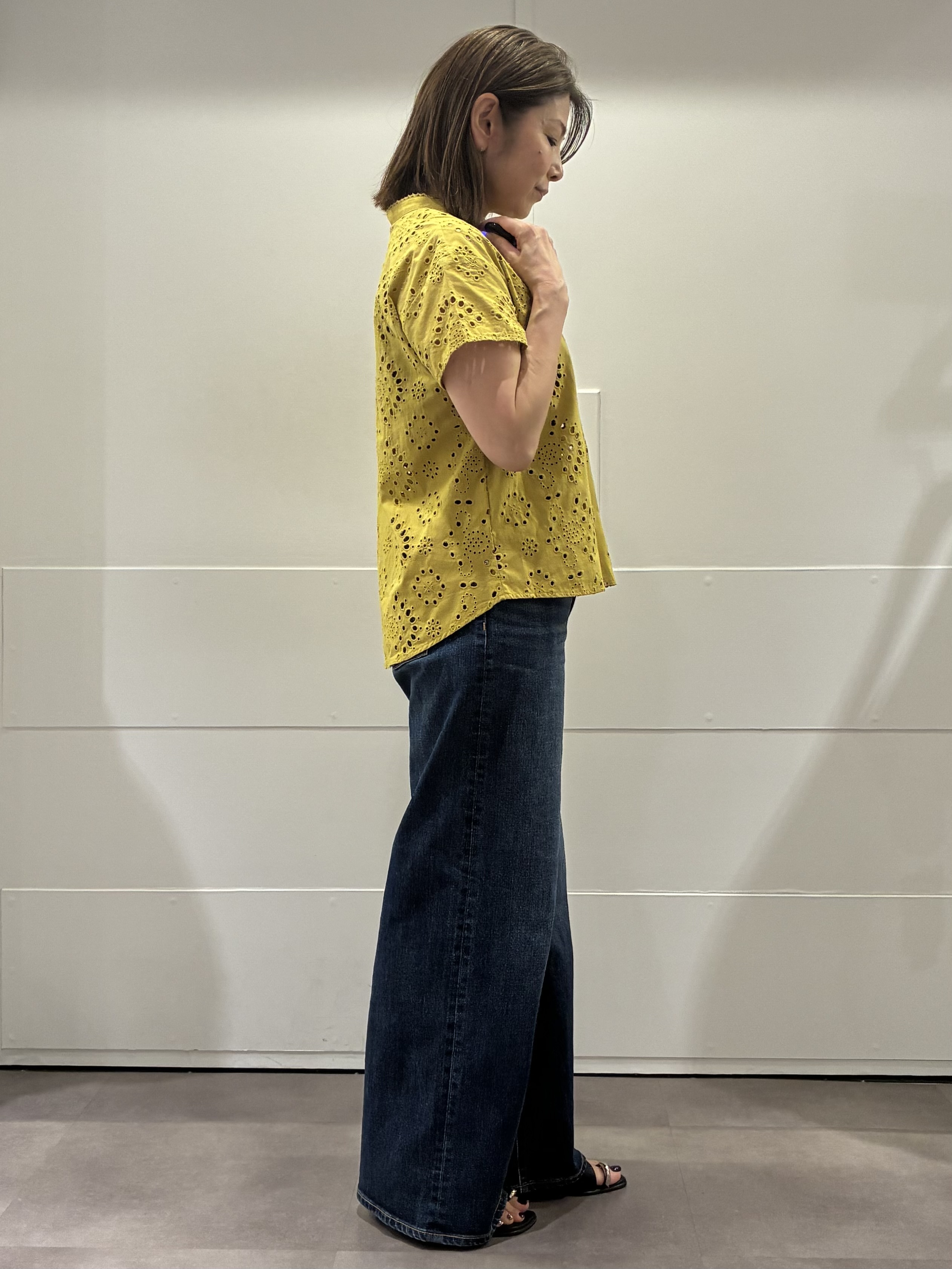 ちいさんの「Reflect｜【通勤◎】カットワーク刺繍レース シャツブラウス」を使ったコーディネート