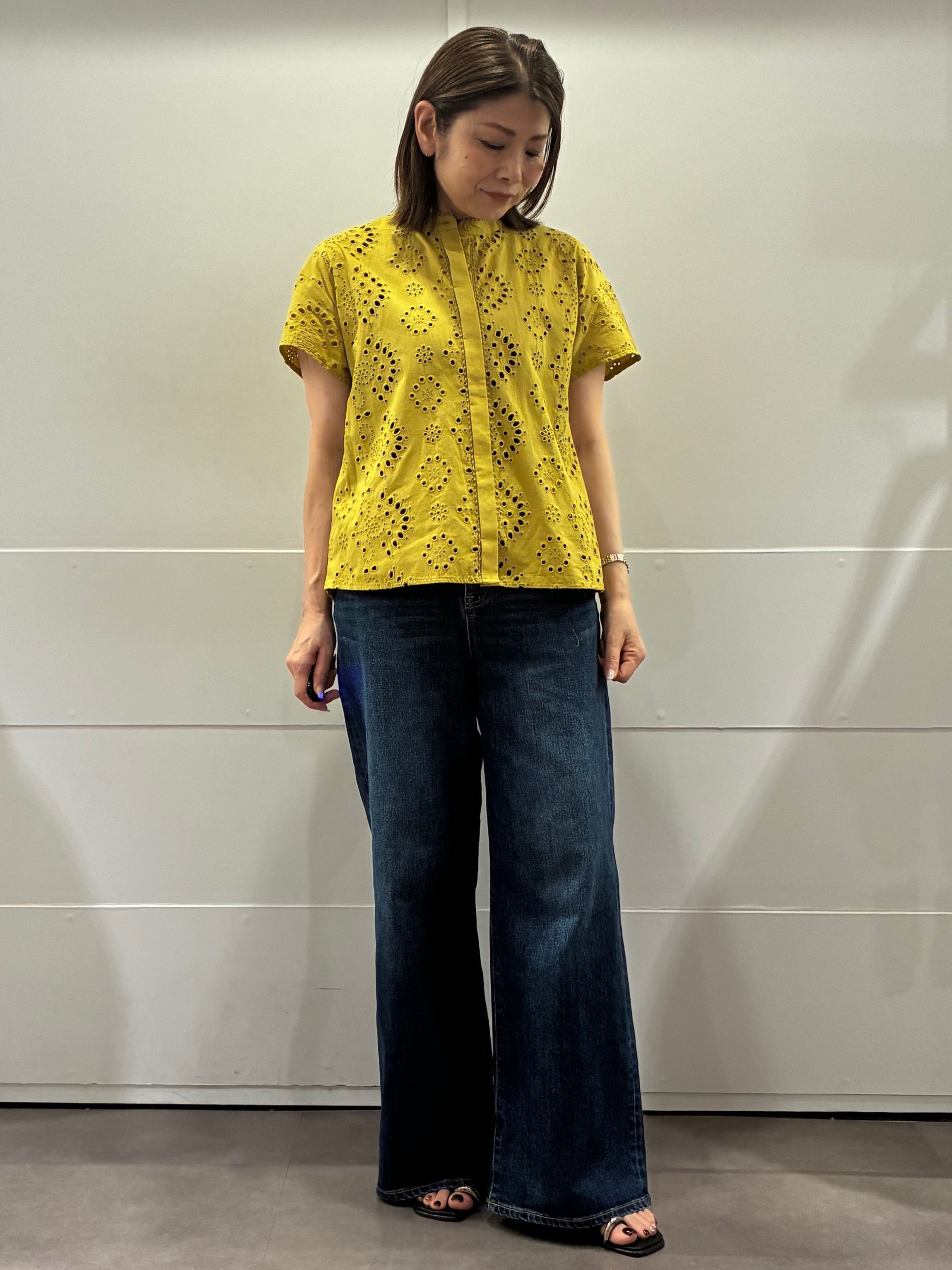 ちいさんの「Reflect｜【通勤◎】カットワーク刺繍レース シャツブラウス」を使ったコーディネート