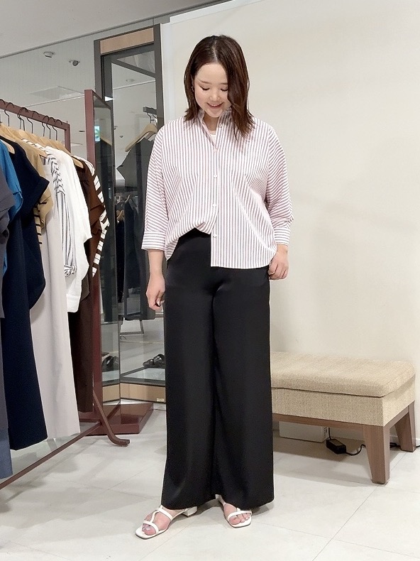 YUIさんの「UNTITLED｜【接触冷感/吸水速乾/UVカット】ドルマンスリーブシャツ」を使ったコーディネート