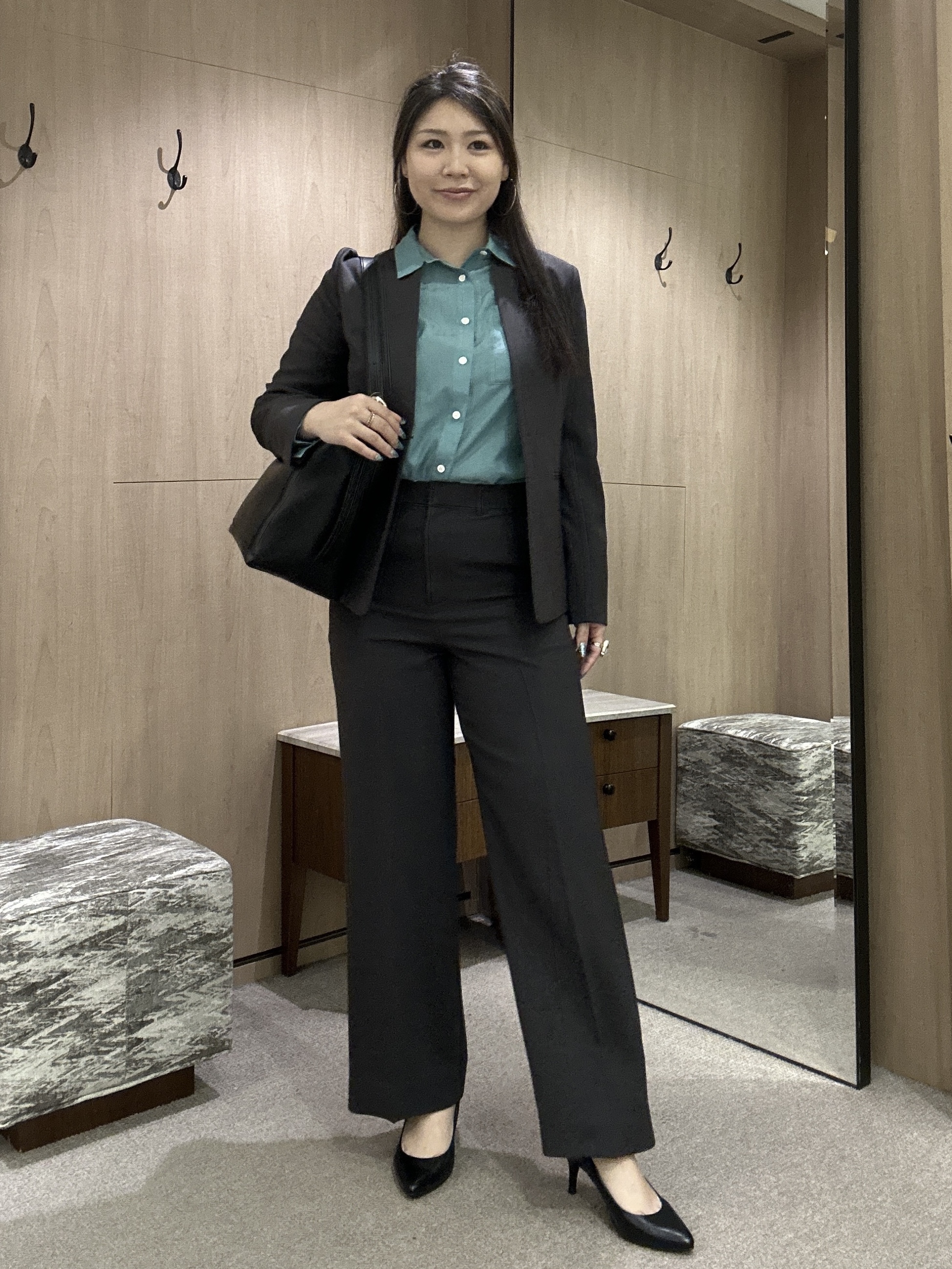 YURIさんの「UNTITLED｜シルキータッチシアーシャツ」を使ったコーディネート