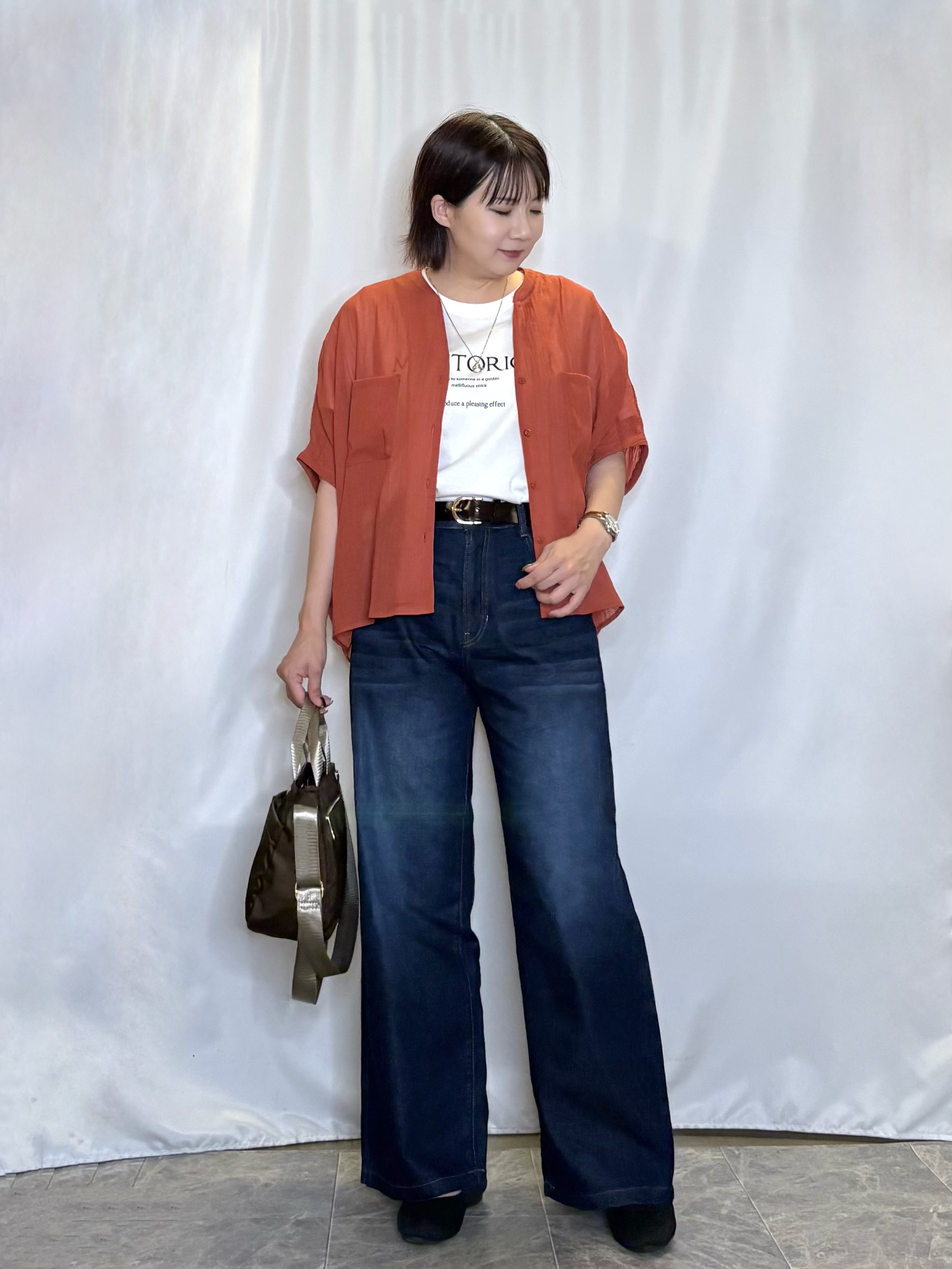 ネリさんの「SHOO･LA･RUE｜【洗濯機可/選べる6色】程よいシアー感が涼し気 ゆったりワッシャードルマンブラウス」を使ったコーディネート