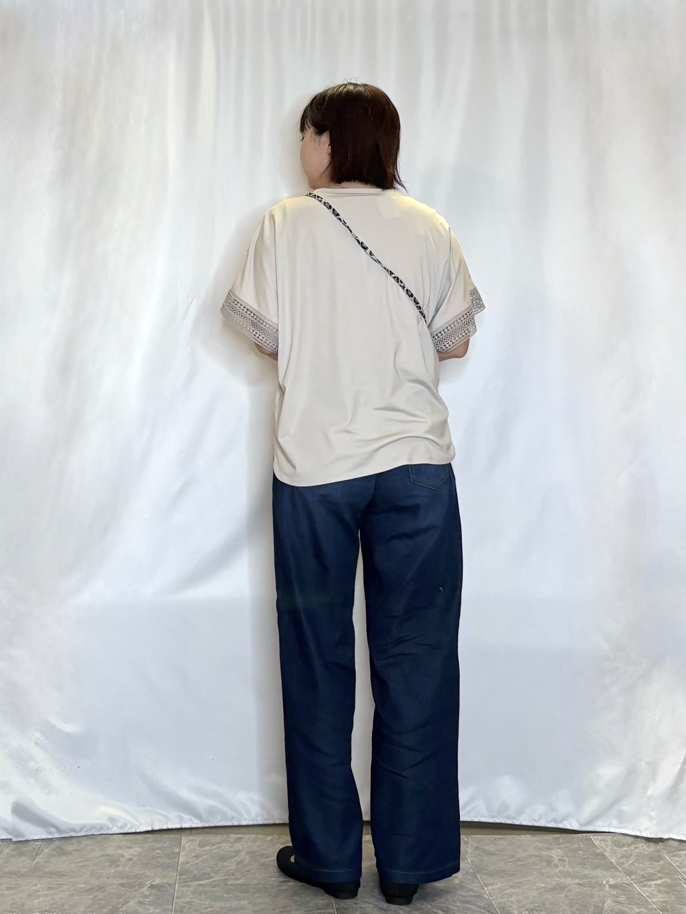 ネリさんの「SHOO･LA･RUE｜【ひんやり/UV/体型カバー】ヒップ周りが隠せる お袖レースTシャツ」を使ったコーディネート