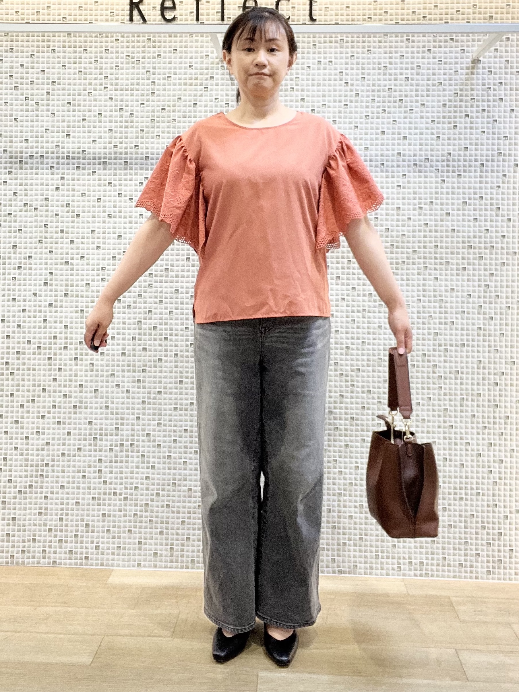 KAOさんの「Reflect｜【通勤◎】スカラップレーススリーブ ブラウス」を使ったコーディネート