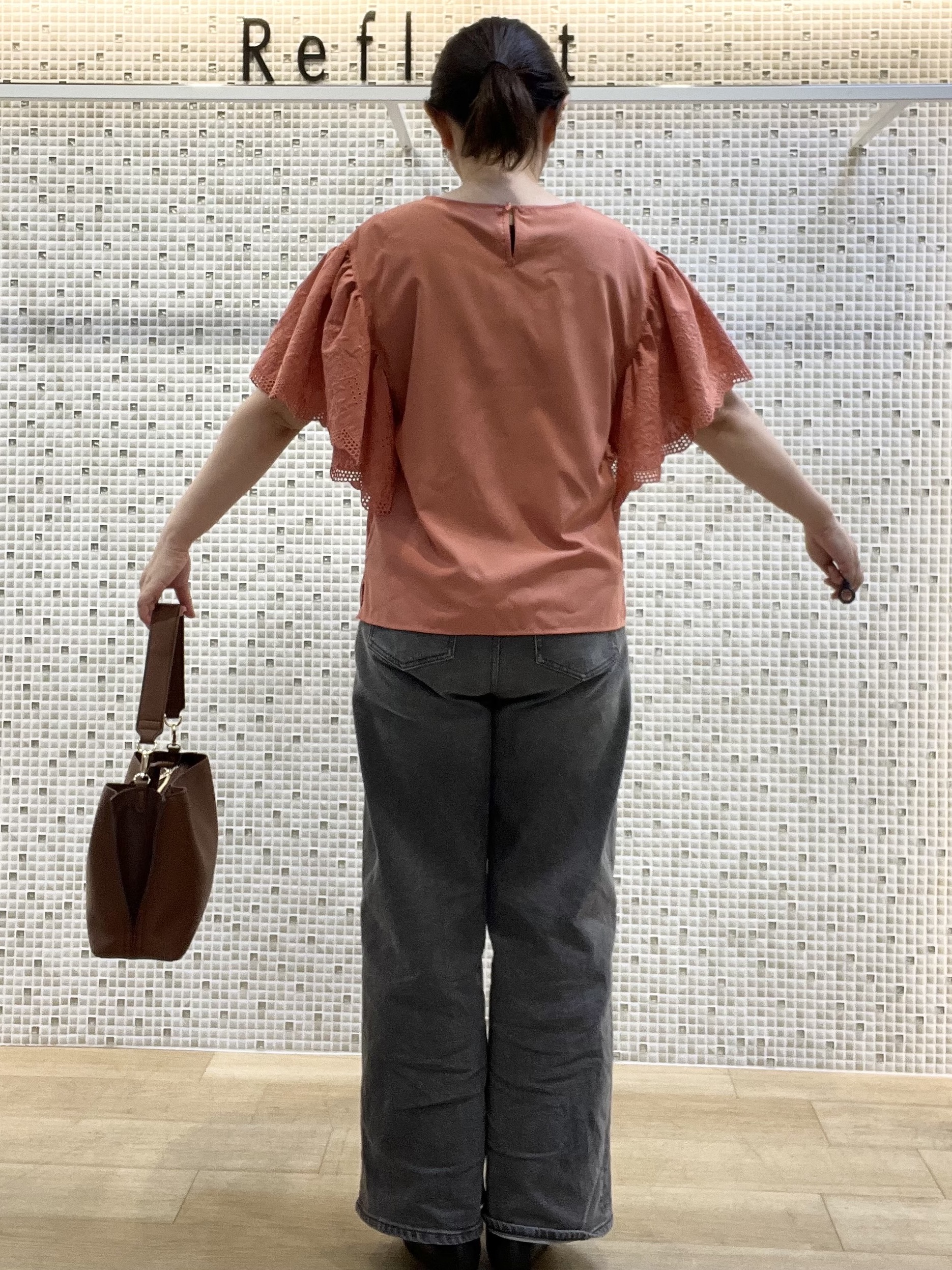 KAOさんの「Reflect｜【通勤◎】スカラップレーススリーブ ブラウス」を使ったコーディネート