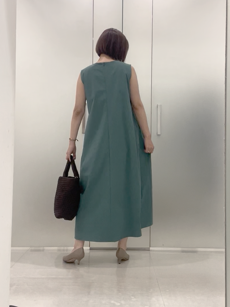 まどかさんの「UNTITLED｜【接触冷感/UVカット/吸水速乾】Aラインロングワンピース」を使ったコーディネート