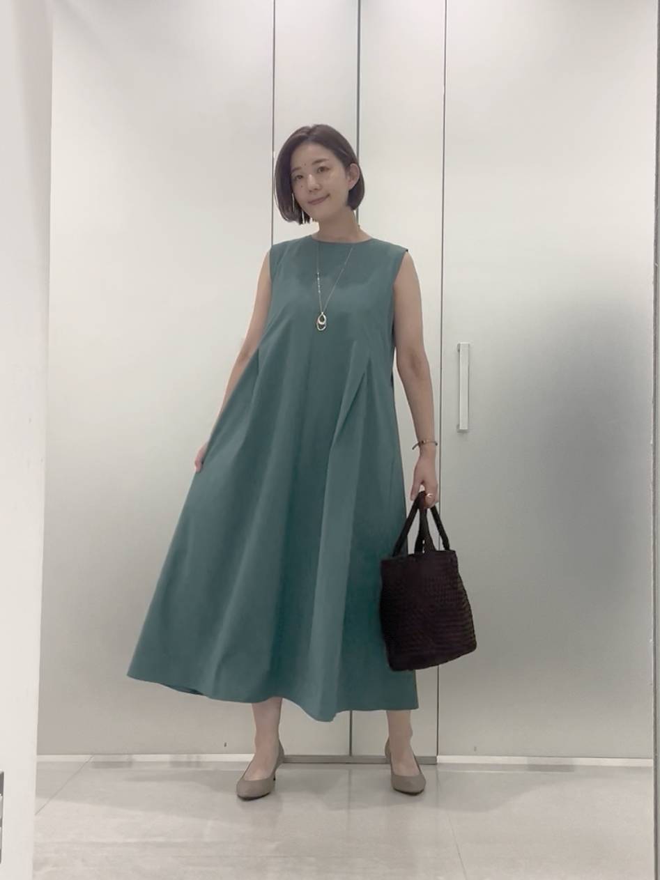 まどかさんの「UNTITLED｜【接触冷感/UVカット/吸水速乾】Aラインロングワンピース」を使ったコーディネート