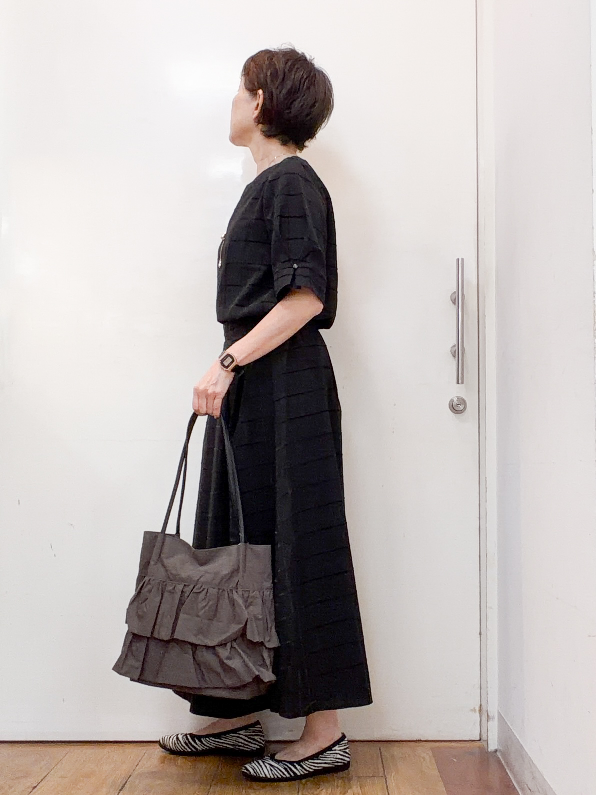 みぃさんの「SHOO･LA･RUE｜【セットアップ可/S-LL】モールチェックで上品に タックスリーブ ブラウス」を使ったコーディネート