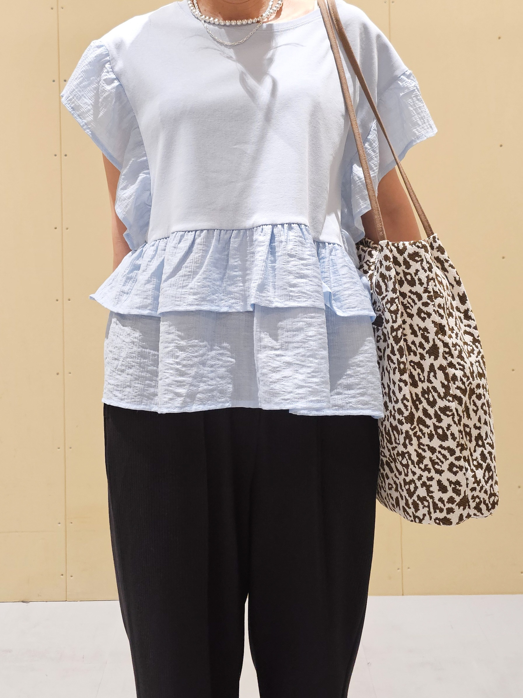 ゆゆさんの「SHOO･LA･RUE｜【S-LL/洗濯機可】着るだけで決まる 主役級フリルトップス」を使ったコーディネート