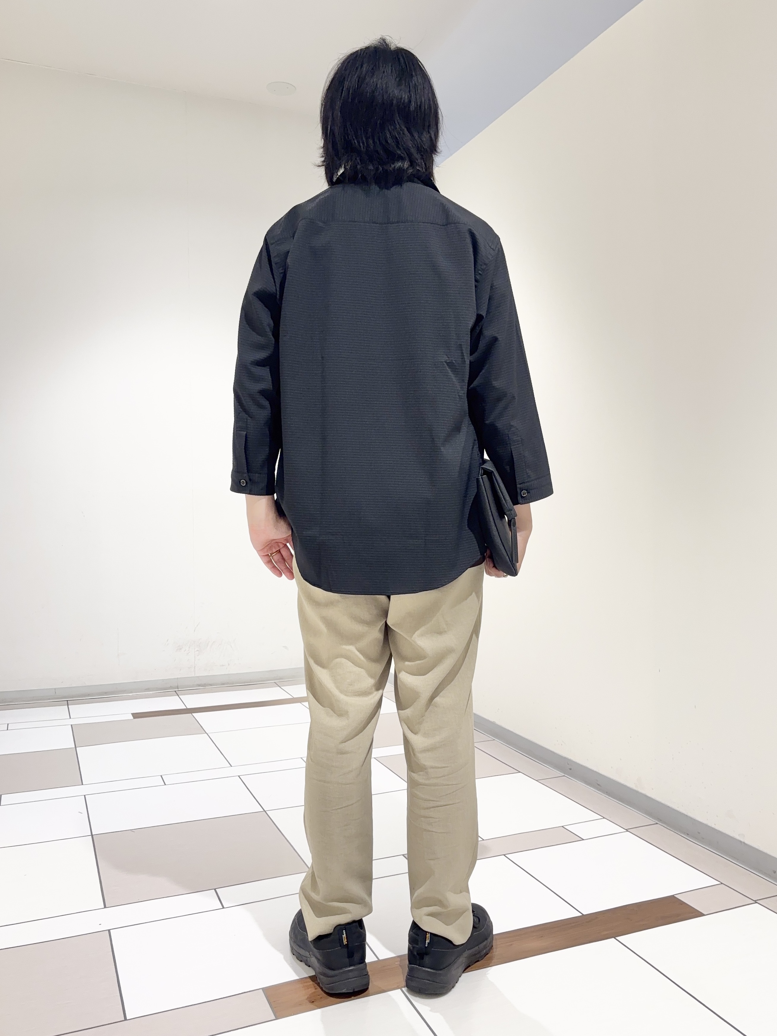 及川さんの「TAKEO KIKUCHI｜【日本製】DotAir（R）サッカー7分袖シャツ」を使ったコーディネート