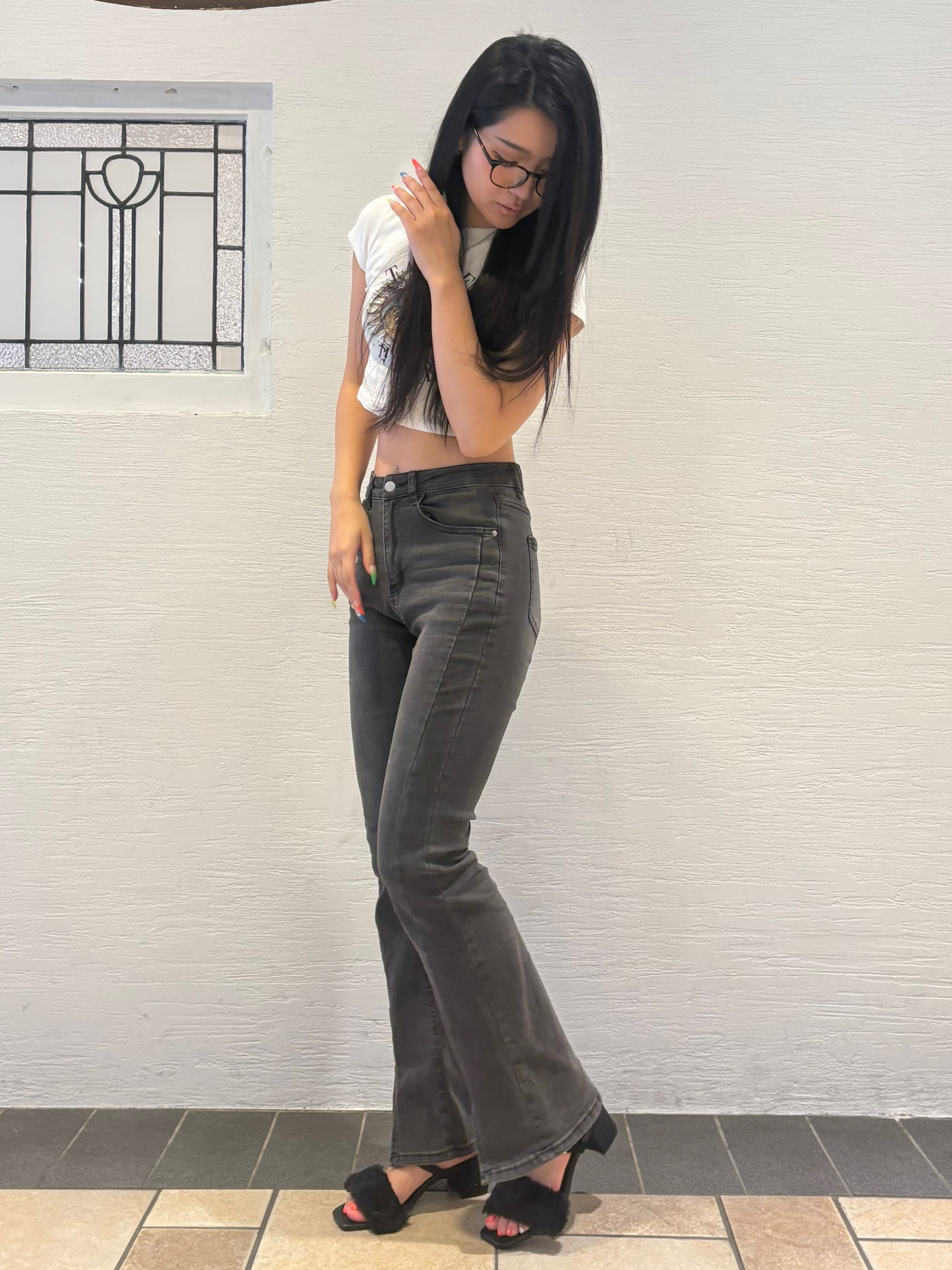 ゆずはさんの「ESPERANZA｜【Fur Collection】フェイクファー付き2WAYミュールサンダル」を使ったコーディネート