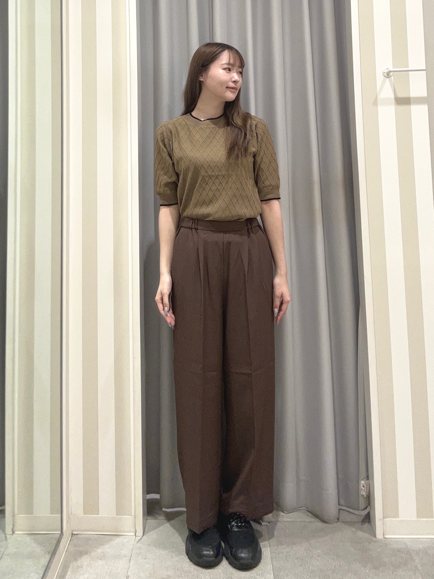 美空さんの「SHOO･LA･RUE｜【毛玉になりにくい/S-LL】きれいですっきり二の腕カバー ダイヤ柄5分袖ニット」を使ったコーディネート