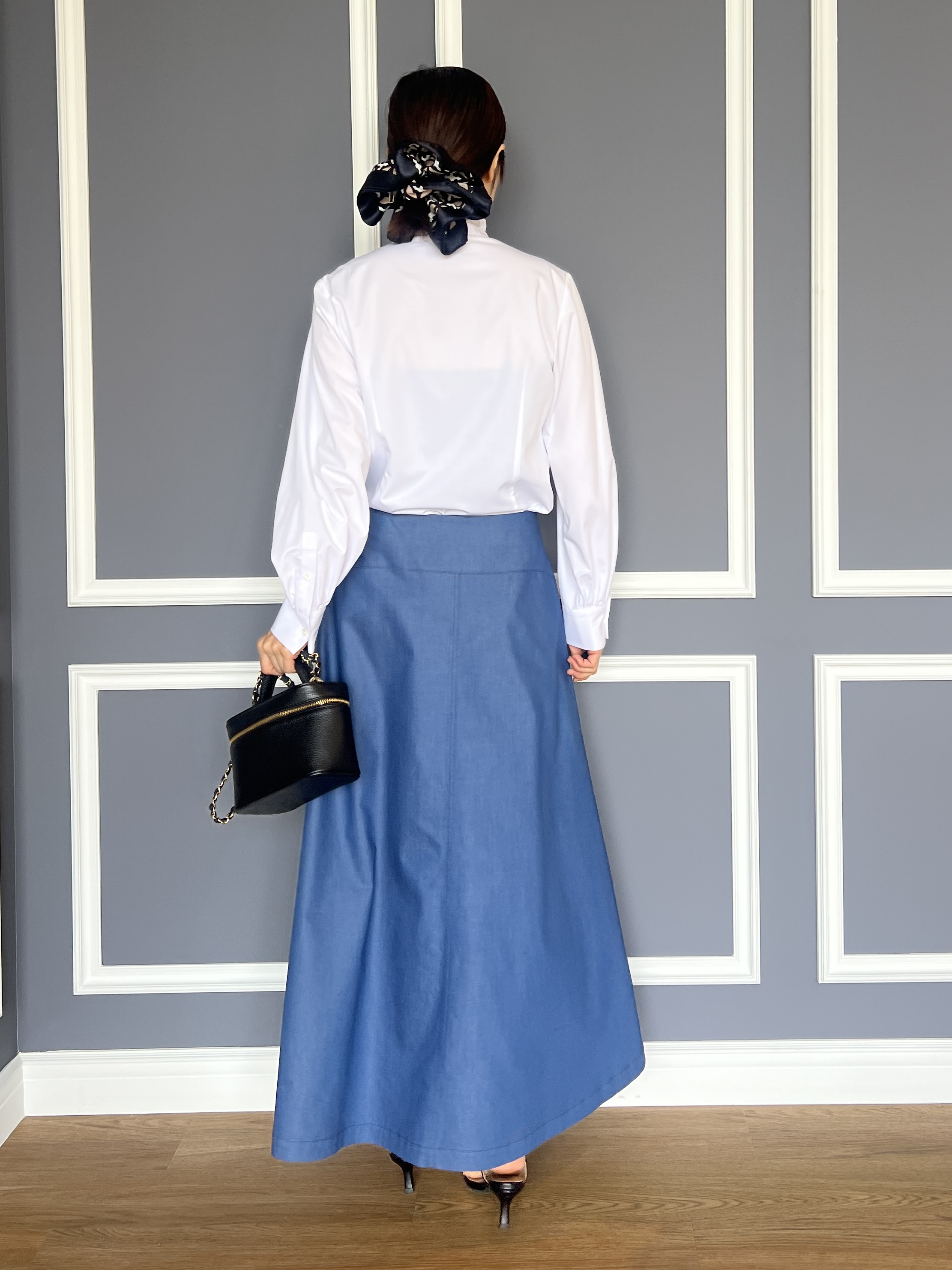 misaさんの「DRESSTERIOR｜【接触冷感/吸水速乾】クールタッチ デニムライク タックスカート」を使ったコーディネート