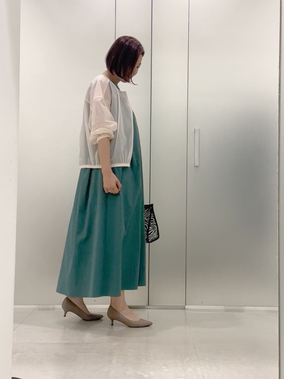 まどかさんの「UNTITLED｜トリコットシアーブラウス」を使ったコーディネート