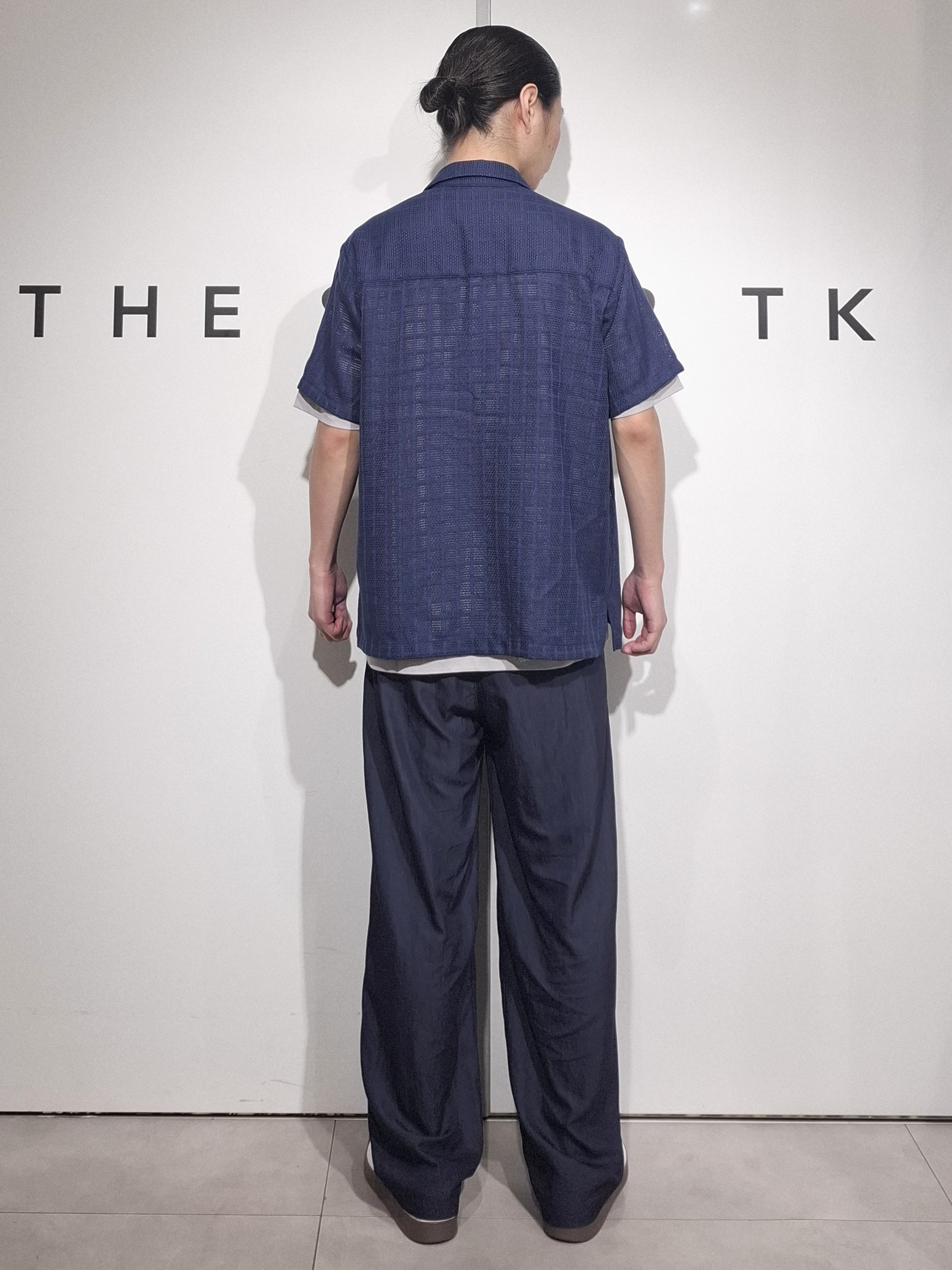 葵さんの「THE SHOP TK｜【洗濯機OK】格子柄メッシュ半袖シャツ」を使ったコーディネート