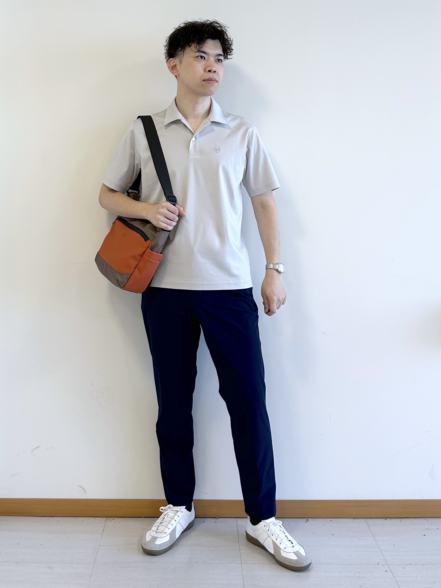 イッシーさんの「TAKEO KIKUCHI｜【接触冷感】アイスクリアコットン ワンポイント ポロシャツ」を使ったコーディネート