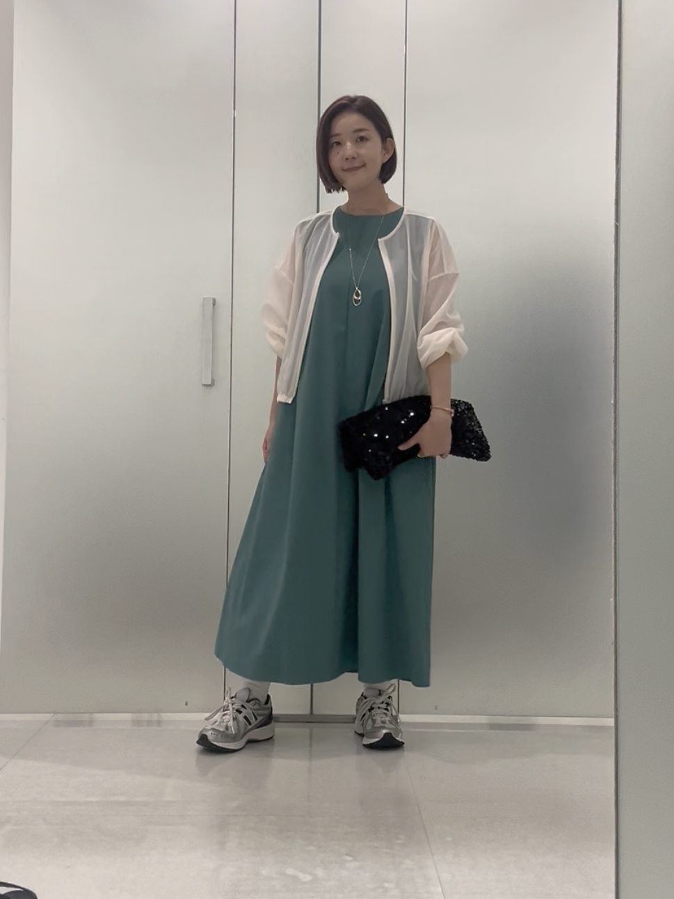 まどかさんの「UNTITLED｜トリコットシアーブラウス」を使ったコーディネート