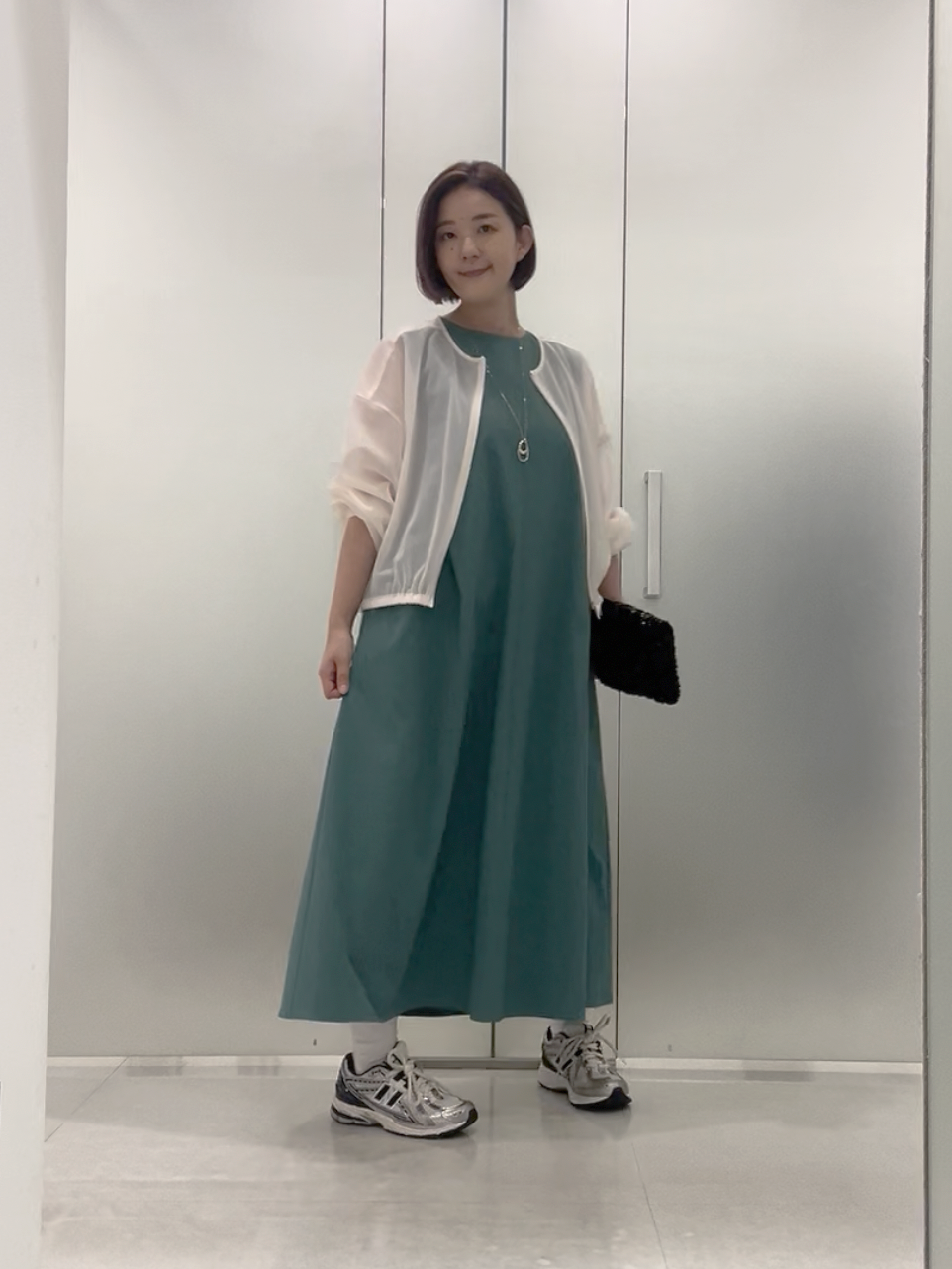 まどかさんの「UNTITLED｜トリコットシアーブラウス」を使ったコーディネート