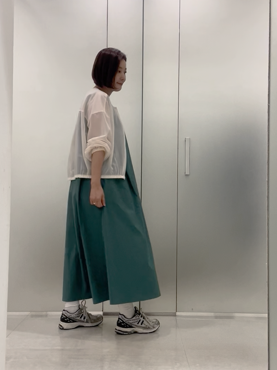 まどかさんの「UNTITLED｜トリコットシアーブラウス」を使ったコーディネート