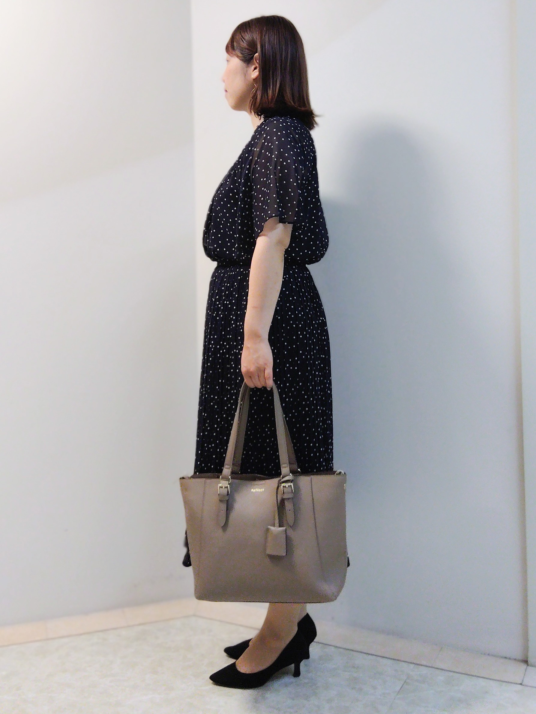 エリさんの「Reflect｜【セットアップ／手洗い可】ドット柄シアーブラウス」を使ったコーディネート