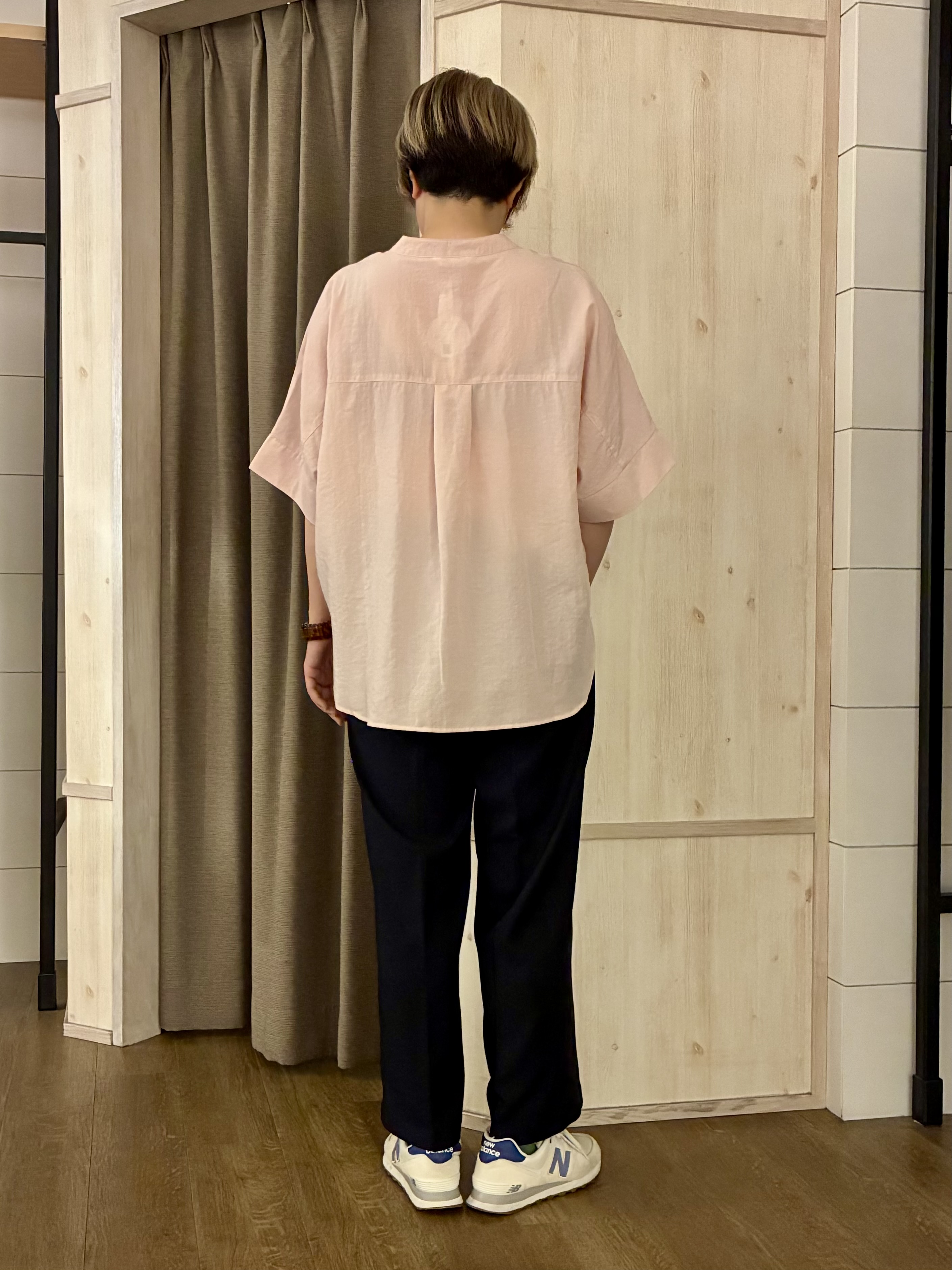 aiさんの「THE SHOP TK｜【高レビュー/体型カバー】さらっと快適 ドルマン5分袖ブラウス」を使ったコーディネート