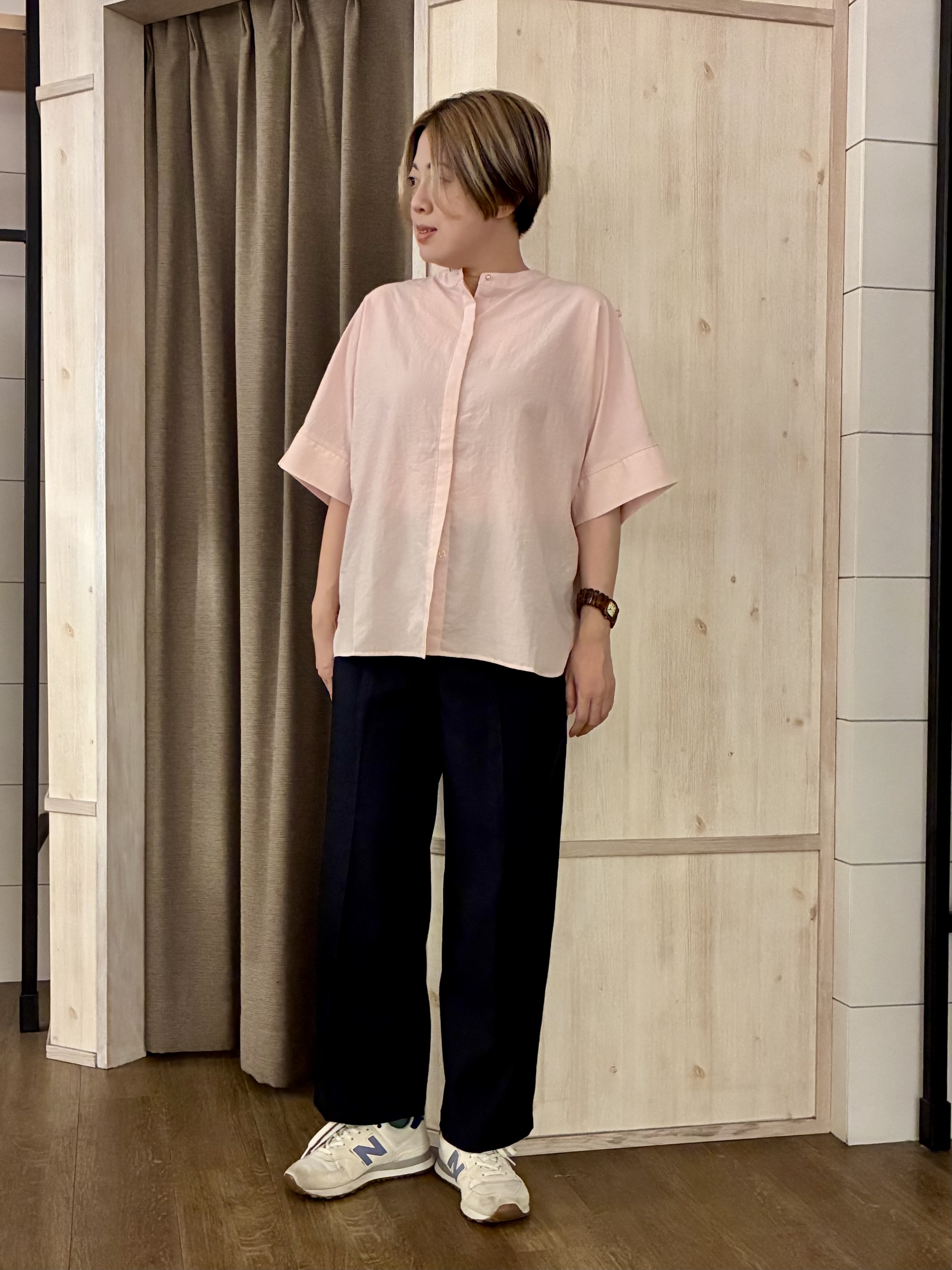 aiさんの「THE SHOP TK｜【高レビュー/体型カバー】さらっと快適 ドルマン5分袖ブラウス」を使ったコーディネート