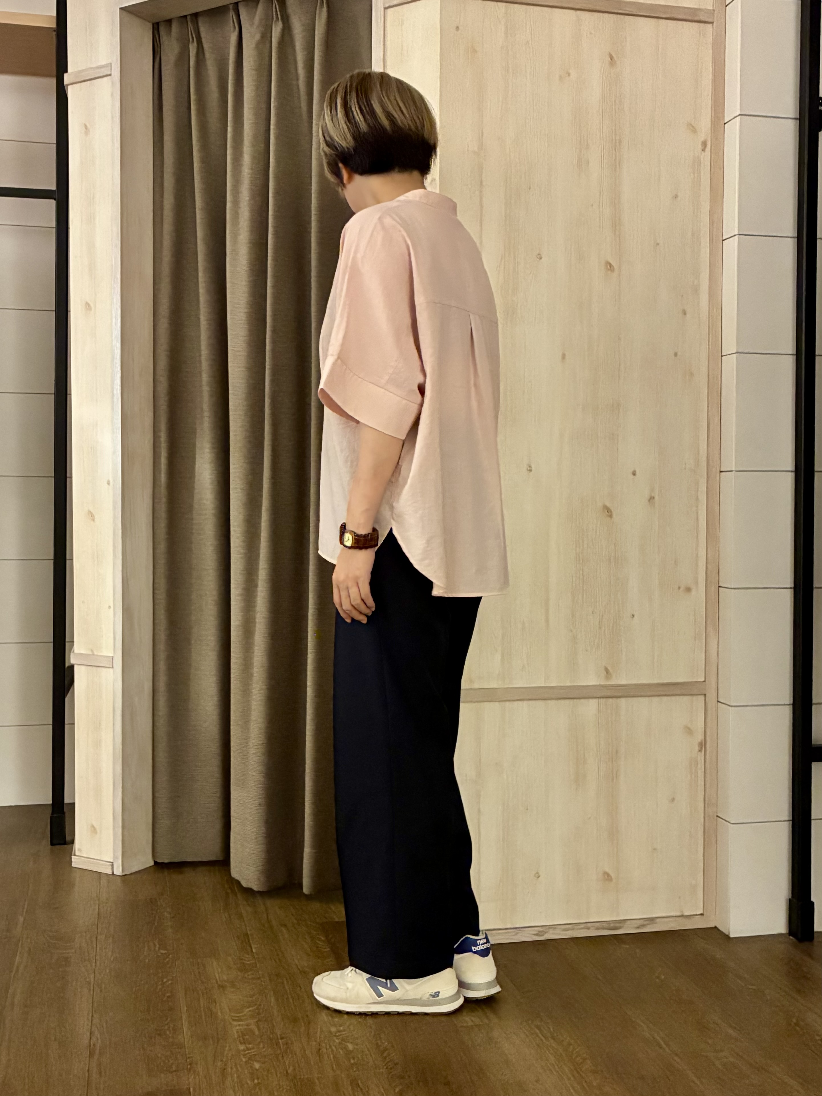 aiさんの「THE SHOP TK｜【高レビュー/体型カバー】さらっと快適 ドルマン5分袖ブラウス」を使ったコーディネート