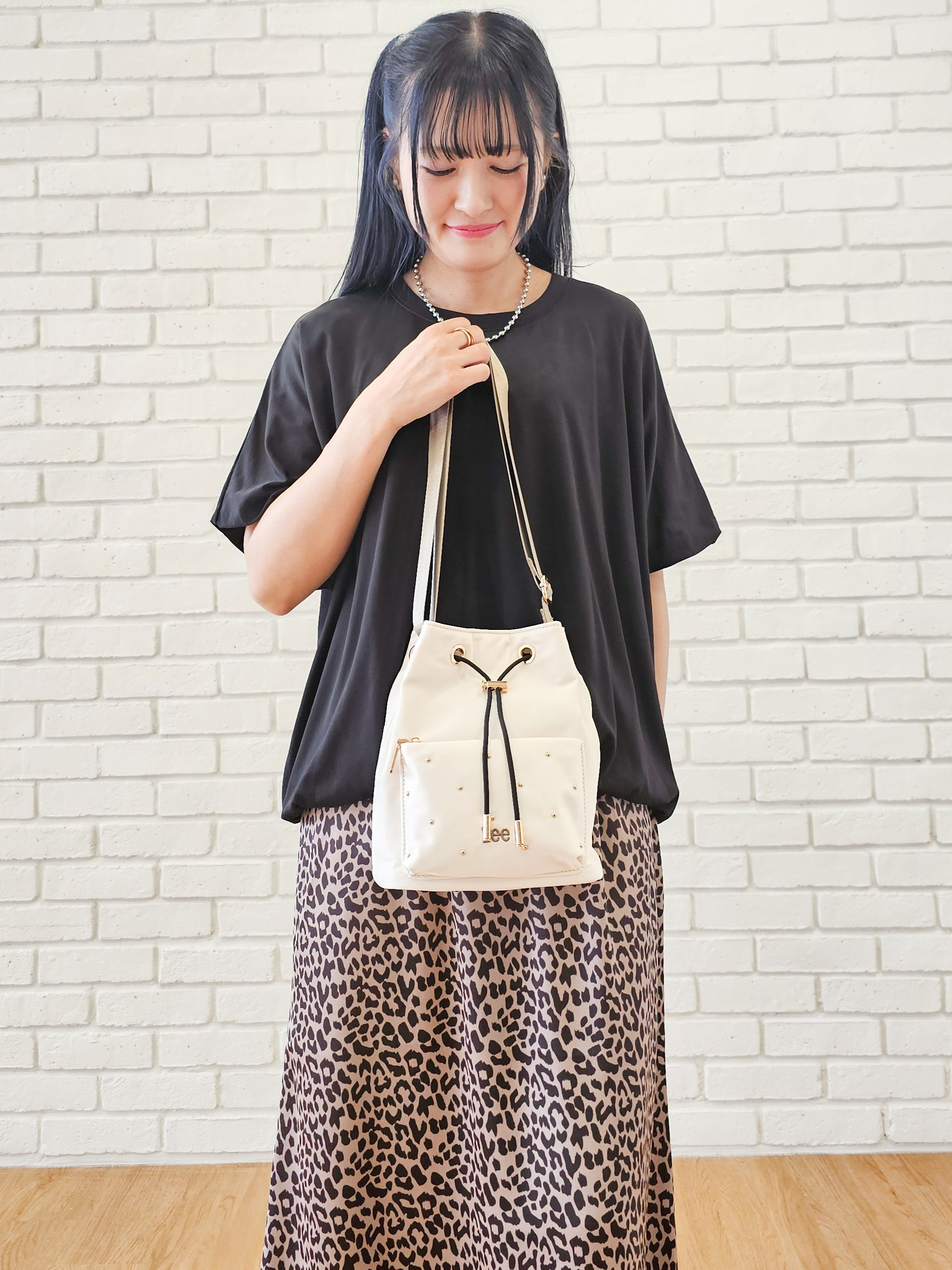 ゆゆさんの「SHOO･LA･RUE｜【ひんやり/洗濯機可】インせず着られる バルーンデザインTシャツ」を使ったコーディネート