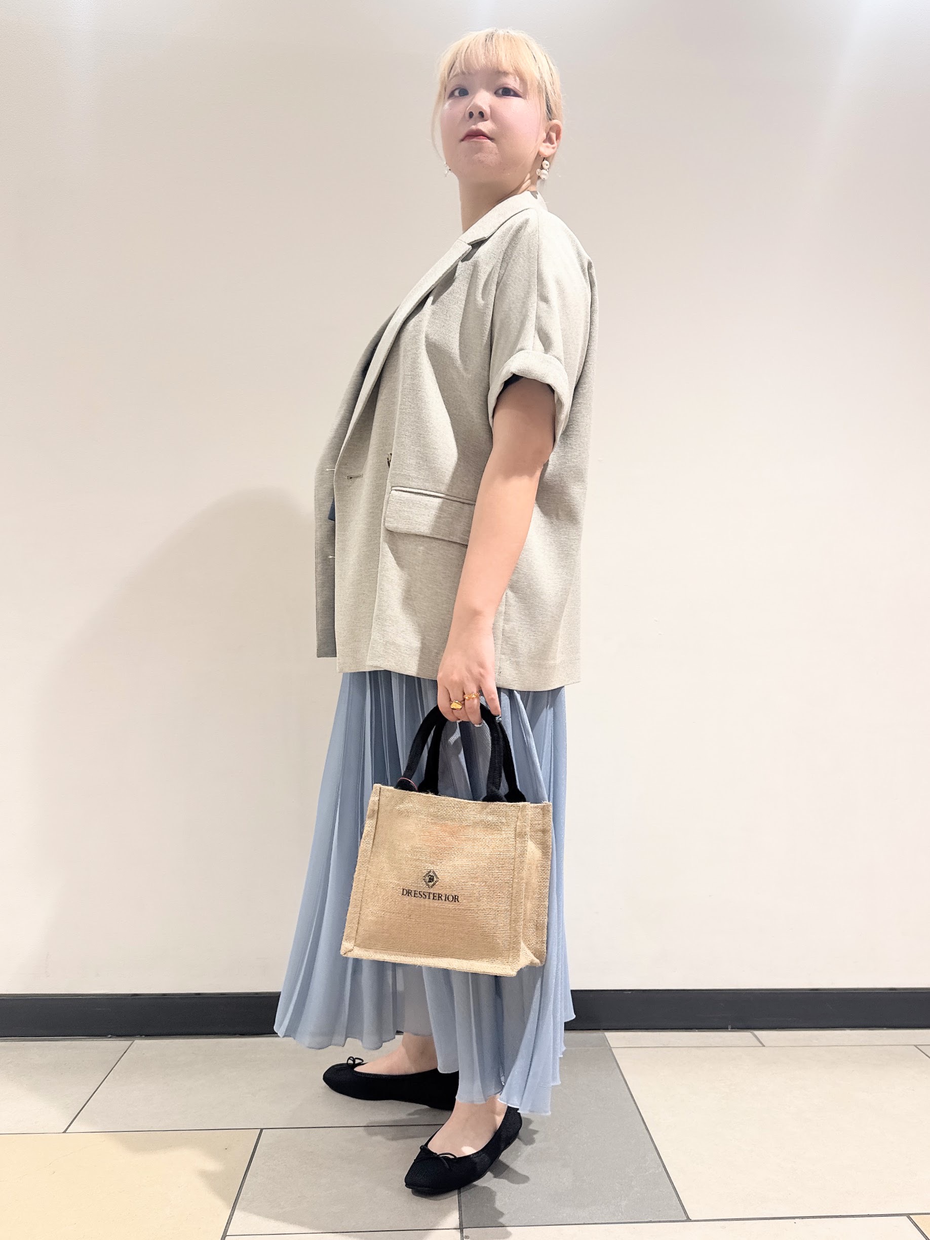 なかもとあきさんの「DRESSTERIOR｜【セットアップ可/UVカット/接触冷感/吸水速乾】ウォッシャブル リネンライクドルマンジャケット」を使ったコーディネート