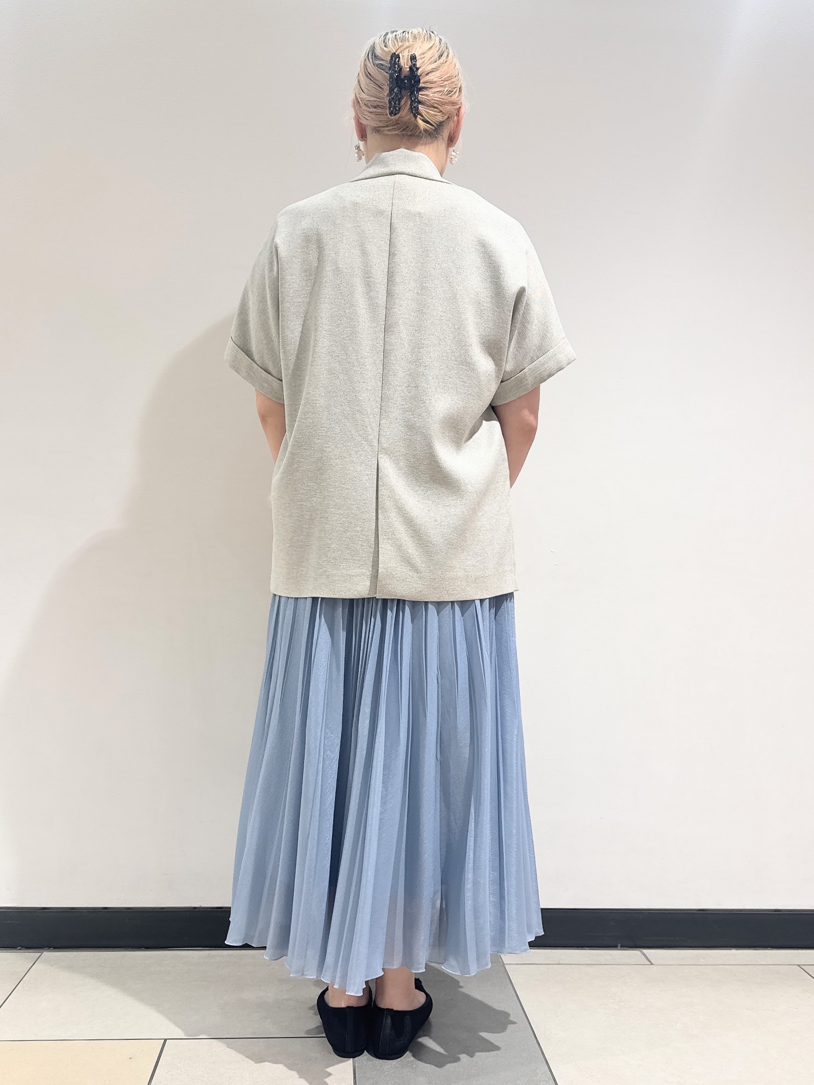なかもとあきさんの「DRESSTERIOR｜【セットアップ可/UVカット/接触冷感/吸水速乾】ウォッシャブル リネンライクドルマンジャケット」を使ったコーディネート