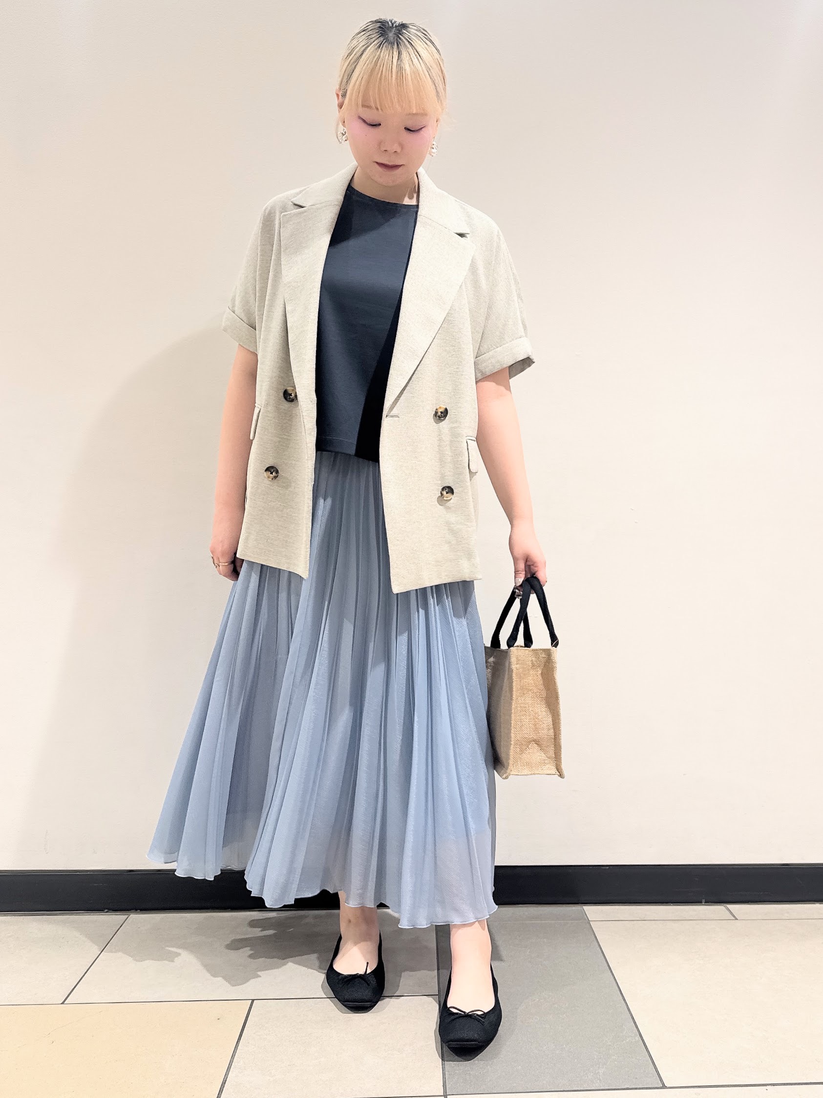 なかもとあきさんの「DRESSTERIOR｜【セットアップ可/UVカット/接触冷感/吸水速乾】ウォッシャブル リネンライクドルマンジャケット」を使ったコーディネート