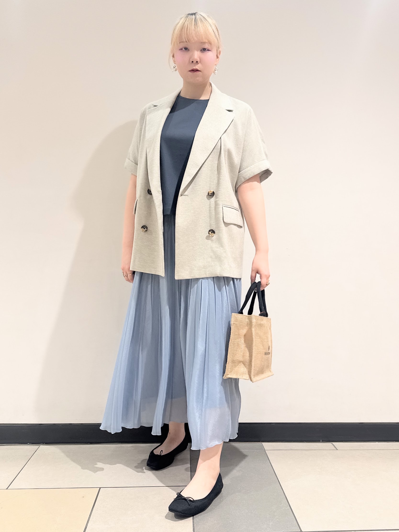 なかもとあきさんの「DRESSTERIOR｜【セットアップ可/UVカット/接触冷感/吸水速乾】ウォッシャブル リネンライクドルマンジャケット」を使ったコーディネート